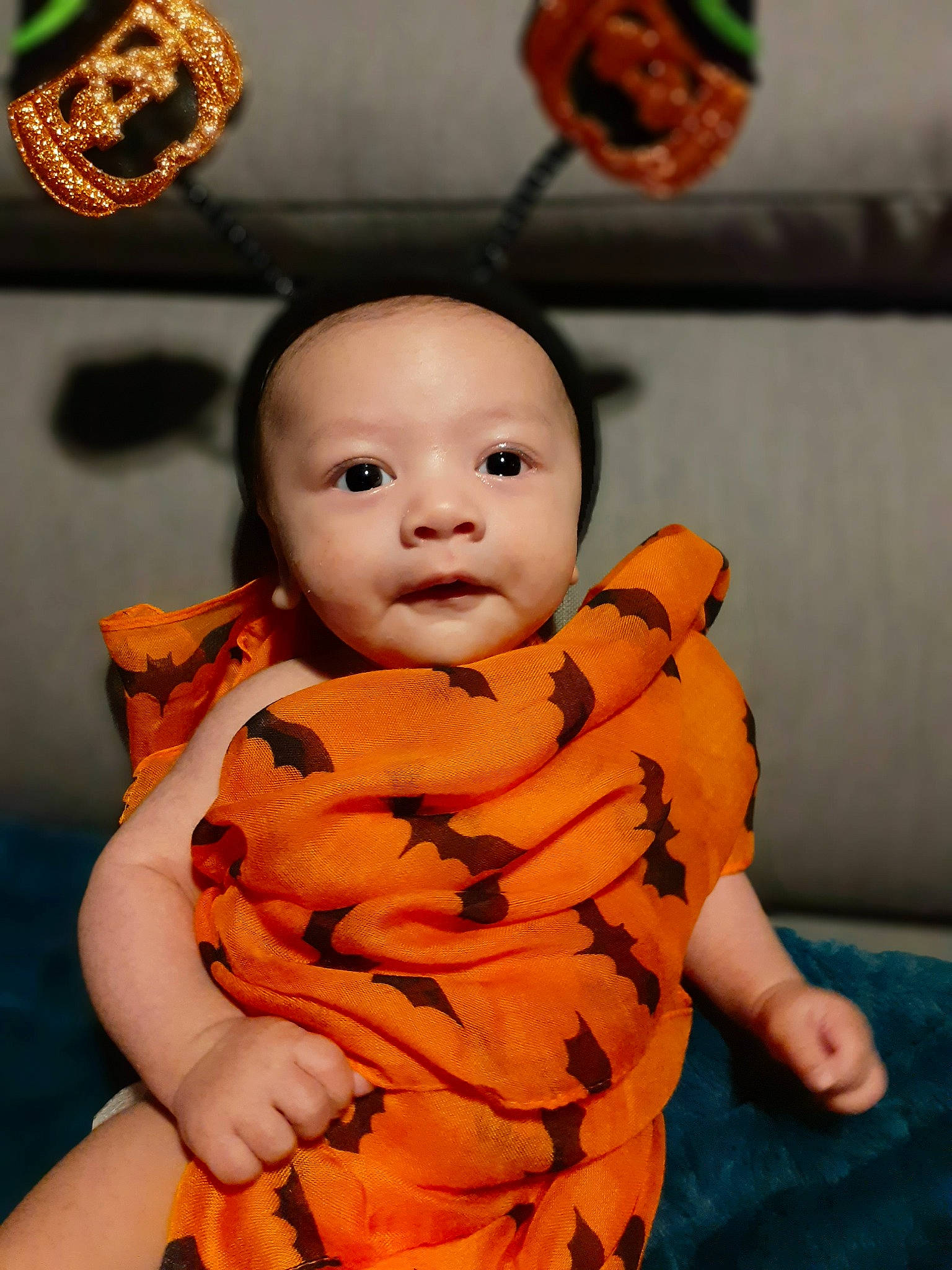 Moana participe au concours pour gagner de l'argent avec cette photo : baby, child, person, toddler