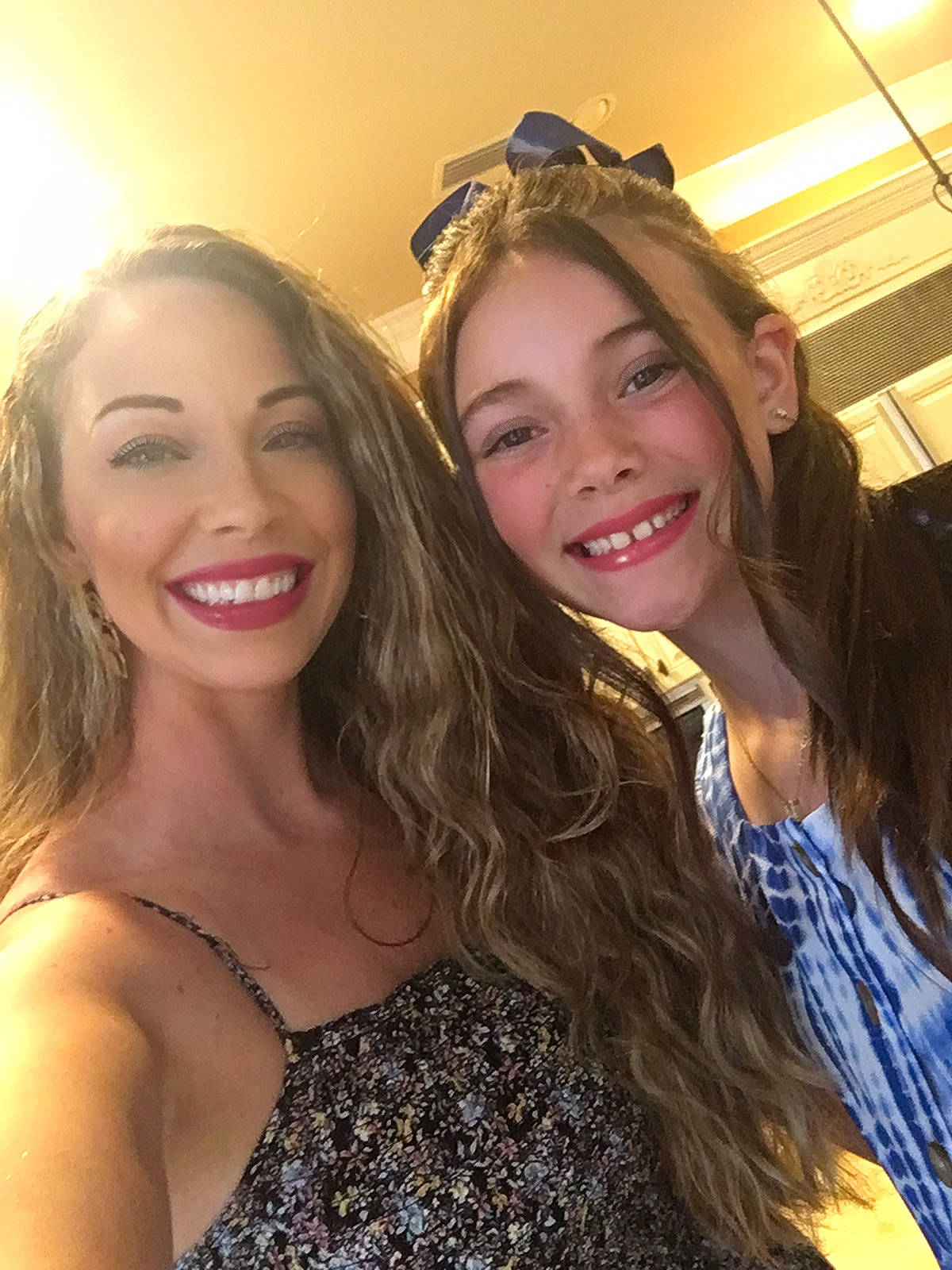 Monroe is registered to the contest to win money with this photo: eyebrow, eyelash, eyewear, face, facial_expression, fashion, fashion_design, flash_photography, hair, happy, head, human, human_body, iris, joy, lip, makeover, organ, person, skin