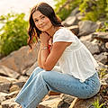 Bella T.