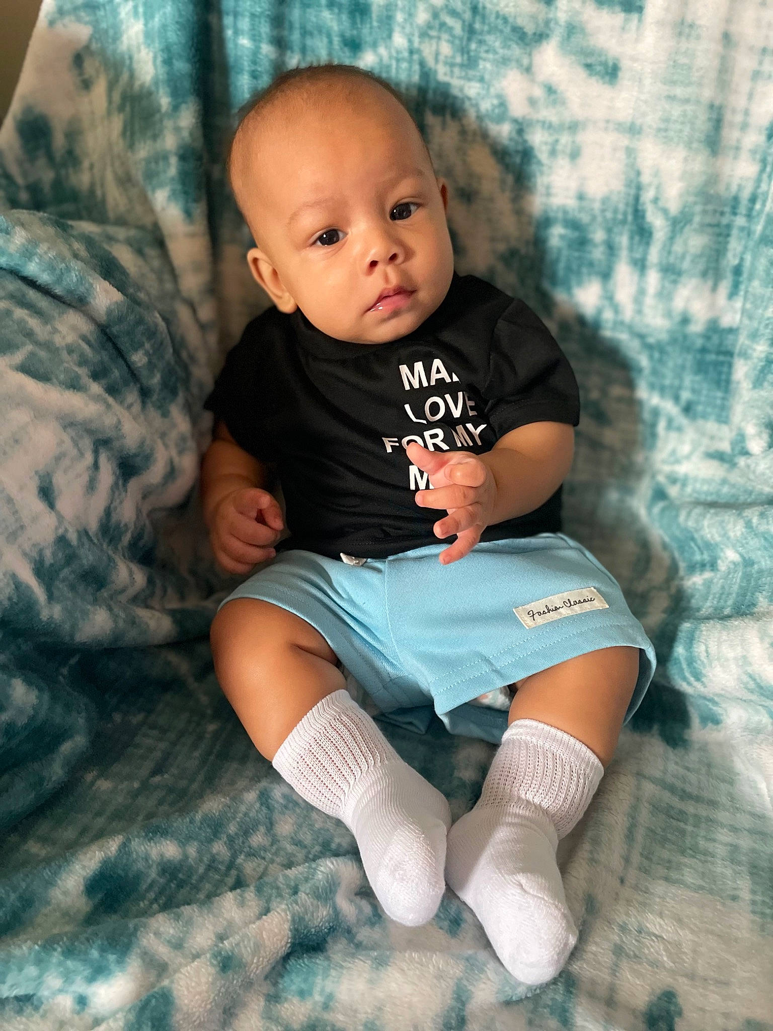 Kaison joined the competition — help win amazing prizes! arm, baby, baby_toddler_clothing, child, comfort, cool, eye, finger, flash_photography, fun, hairstyle, happy, knee, mouth, person, skin, sleeve, t_shirt, textile, thigh