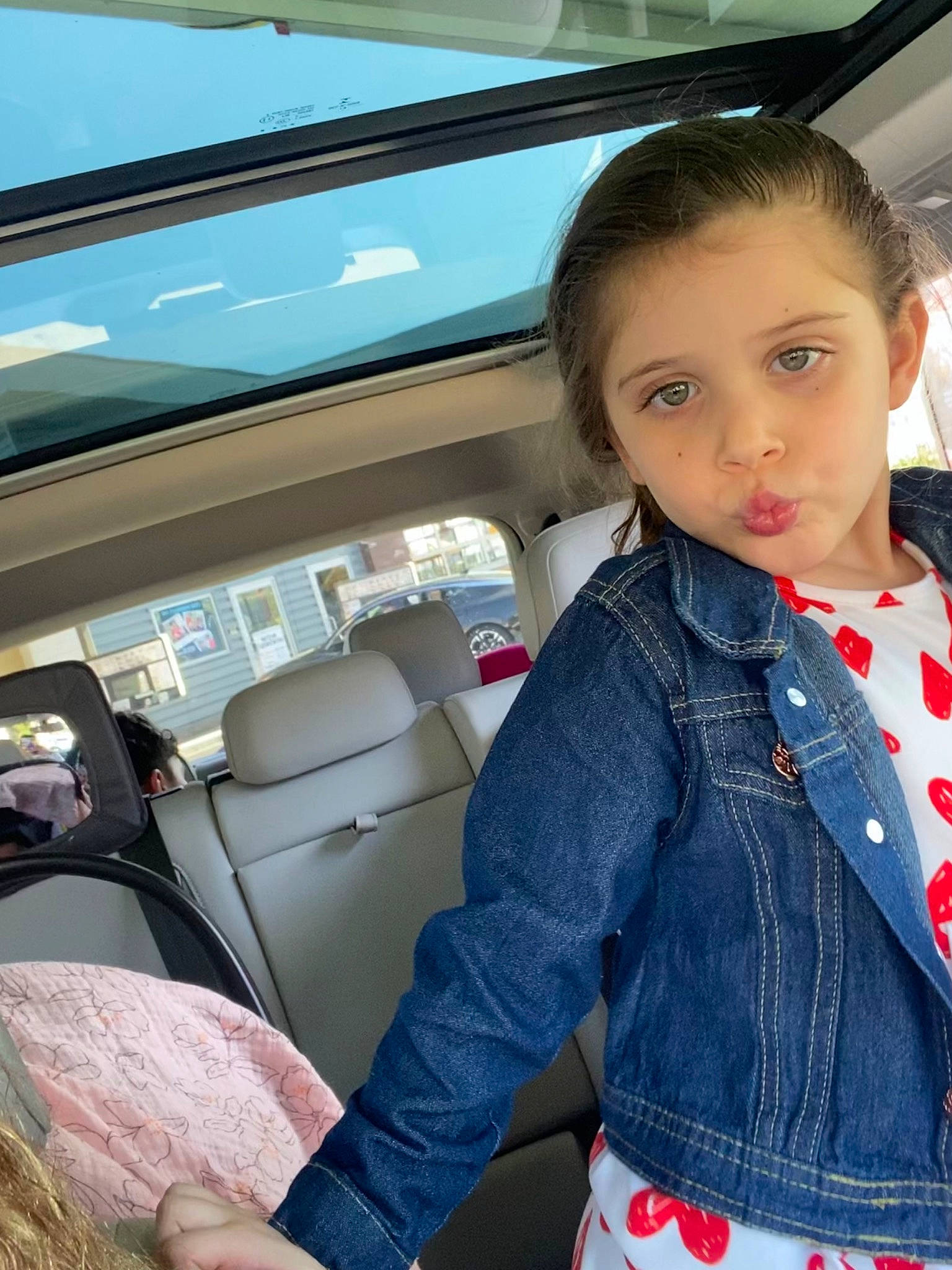 Leyla is registered to the contest to win money with this photo: air_travel, auto_part, automotive_design, car_seat, car_seat_cover, collar, dress_shirt, family_car, fashion_design, head_restraint, luxury_vehicle, motor_vehicle, passenger, person, school_uniform, sleeve, steering_wheel, travel, vehicle, vehicle_door