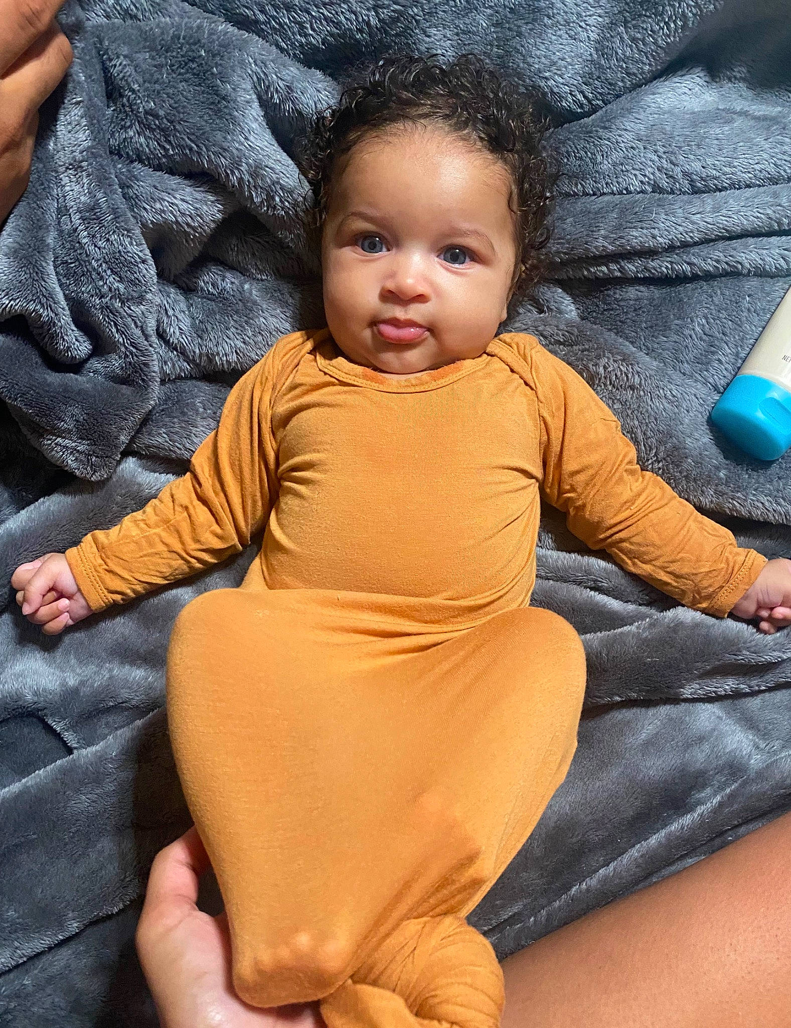 Beleza joined the competition — help win amazing prizes! arm, cheek, comfort, eye, face, facial_expression, finger, gesture, hairstyle, hand, happy, head, human_body, iris, lip, mouth, nose, person, skin, sleeve