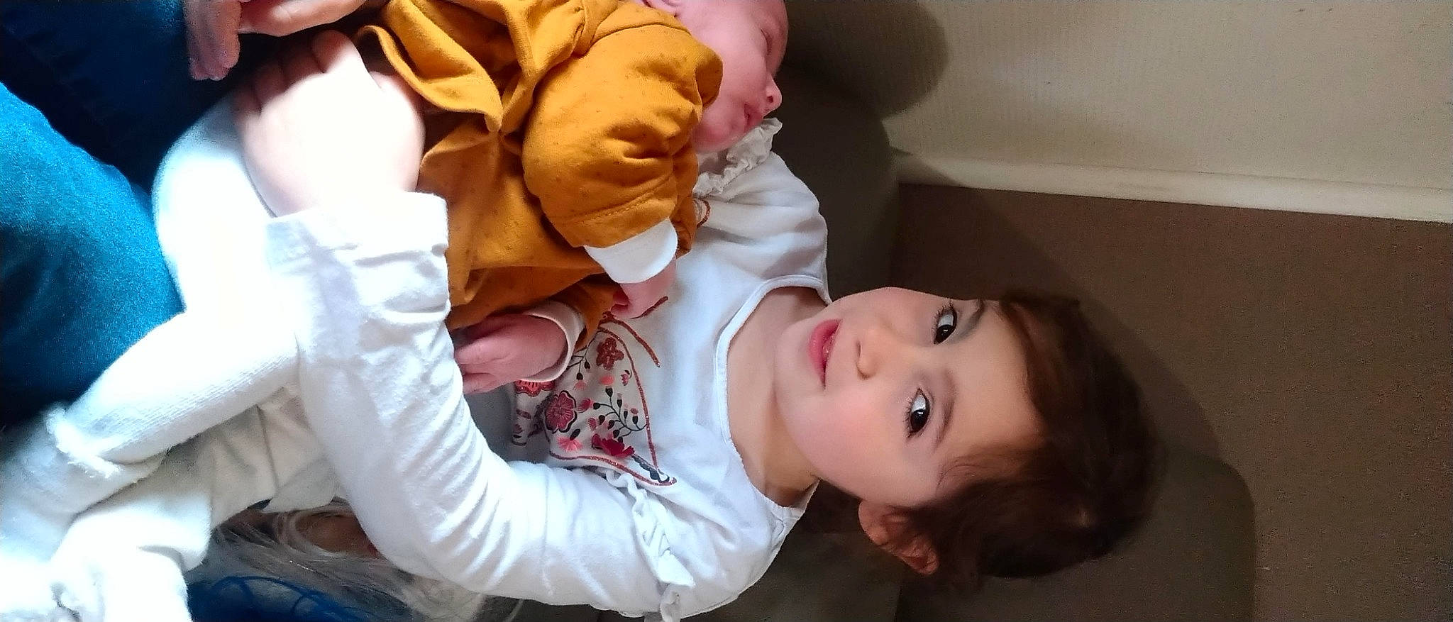 Elena a rejoint le concours — aidez-le/la à gagner de superbes lots ! abdomen, baby, cheek, chest, child, comfort, eye, eyelash, fun, fur, gesture, happy, joy, mouth, nose, person, sitting, skin, smile, toddler