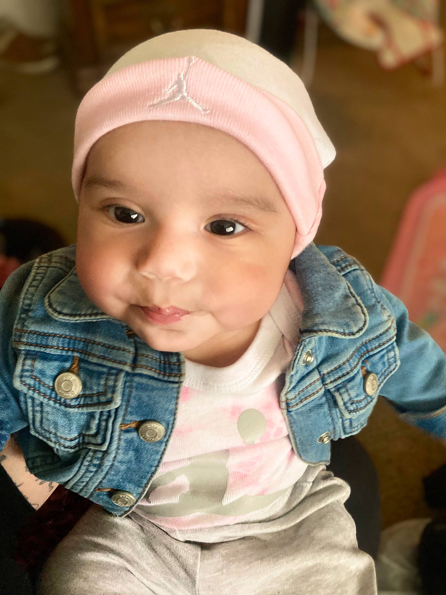 Ari is registered to the contest to win money with this photo: baby, baby_toddler_clothing, beauty, cap, cheek, cool, eye, eyebrow, eyelash, happy, headwear, human_body, iris, lip, mouth, neck, nose, person, skin, sleeve