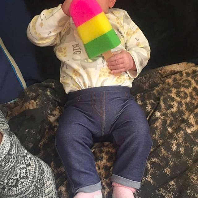 Layla-mae is registered to the contest to win money with this photo: