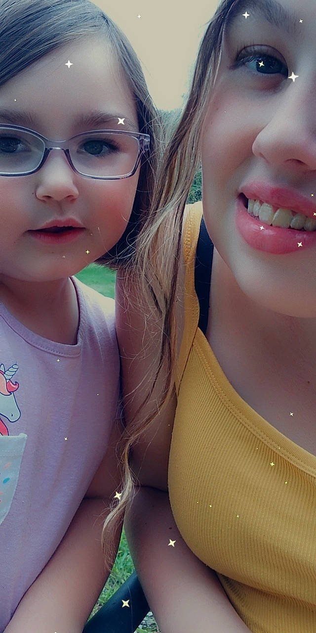 Anya is registered to the contest to win money with this photo: beauty, cheek, chin, cool, eyelash, eyewear, face, facial_expression, gesture, glasses, happy, lip, mouth, neck, nose, person, pink, selfie, skin, smile