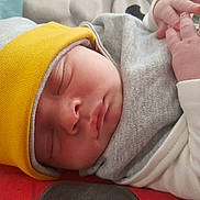 Ason is registered to the contest to win money with this photo: