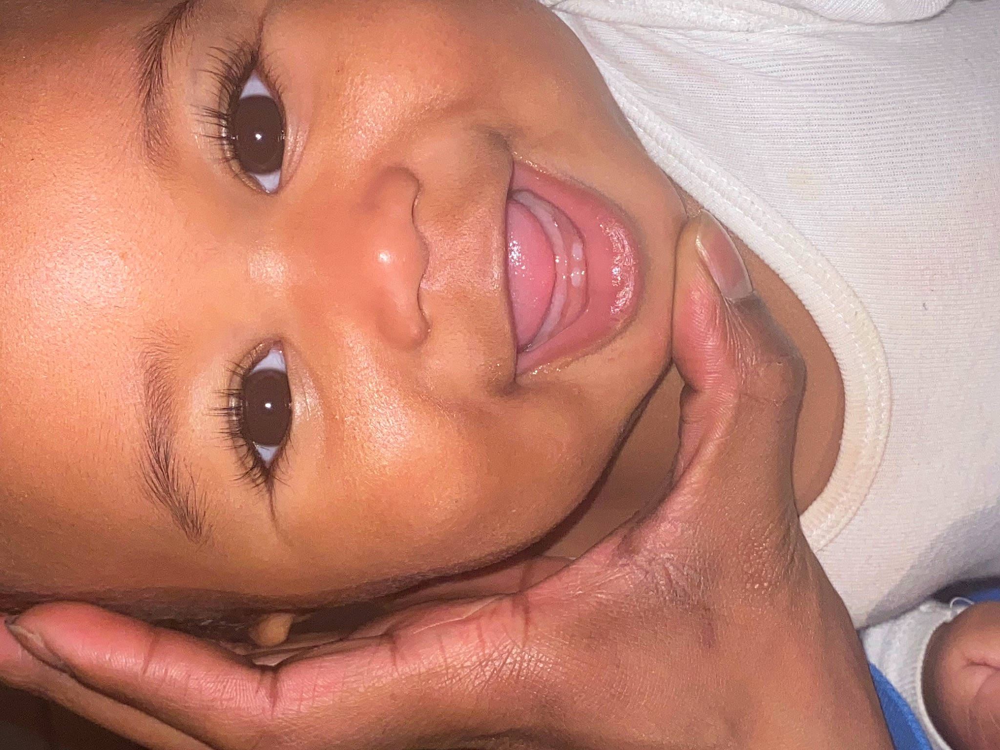 Bryan Rafel a rejoint le concours — aidez-le/la à gagner de superbes lots ! cheek, chin, ear, eye, eyebrow, eyelash, forehead, hair, hand, human_body, jaw, joy, lip, mouth, muscle, neck, nose, organ, person, skin