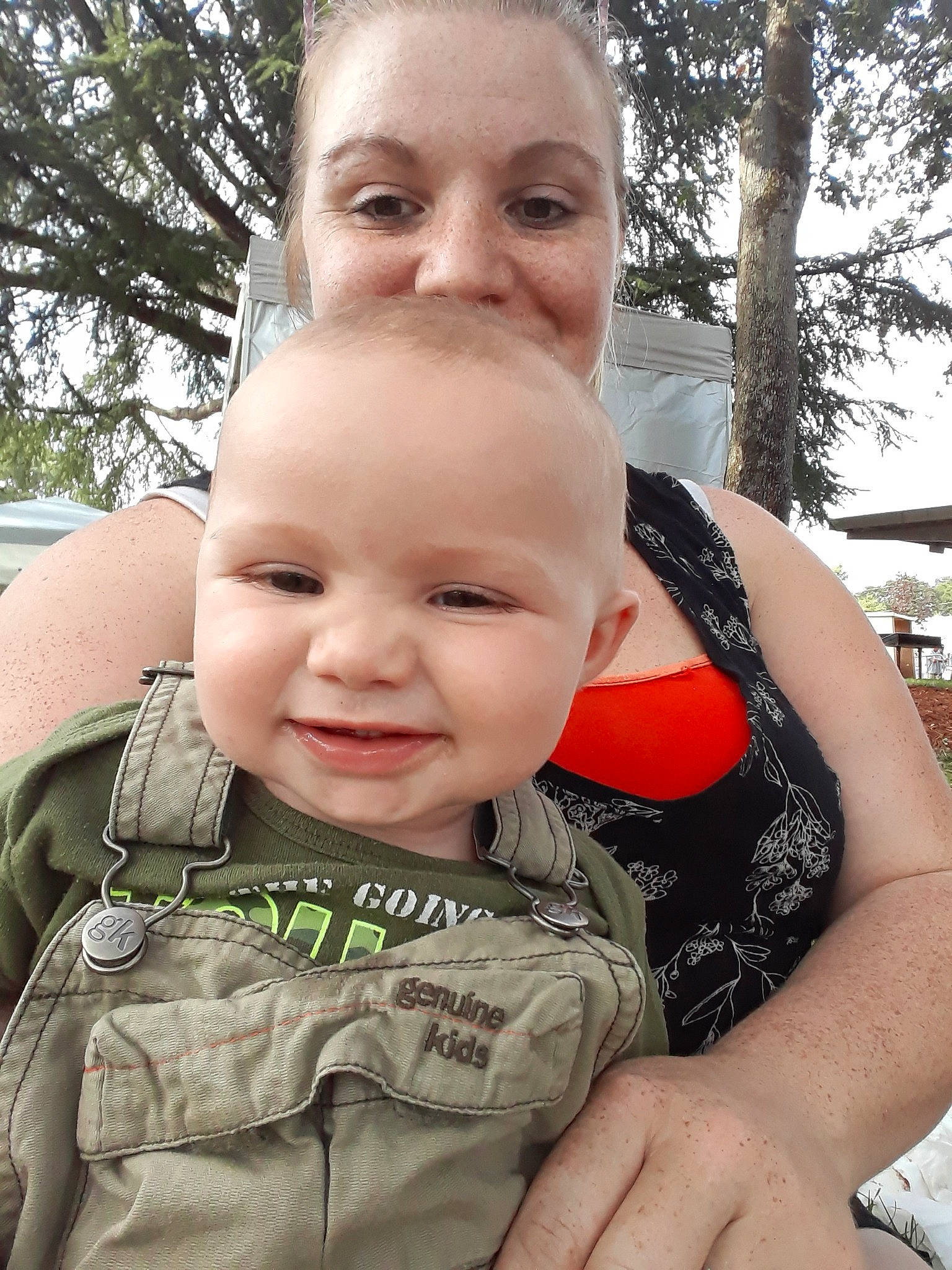 Bentlee is registered to the contest to win money with this photo: arm, baby, cheek, child, chin, face, finger, forehead, gesture, grass, hand, head, joy, muscle, nose, person, skin, smile, summer, thumb