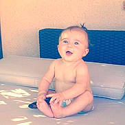 Nina participe au concours pour gagner de l'argent avec cette photo :