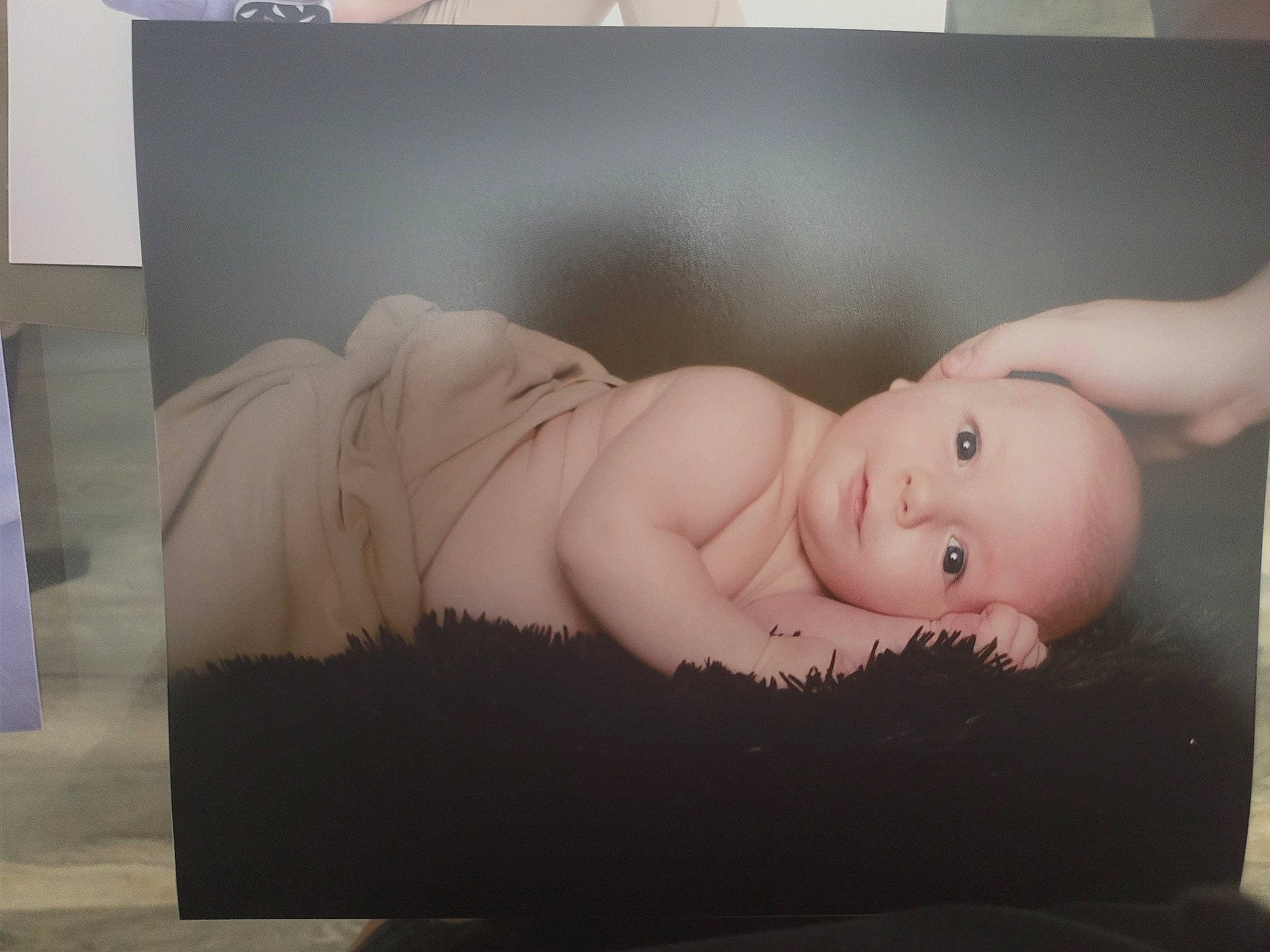 Atlas is registered to the contest to win money with this photo: abdomen, art, baby, cheek, chest, child, comfort, eyelash, flash_photography, flesh, illustration, person, picture_frame, portrait, portrait_photography, rectangle, room, sitting, toddler, visual_arts