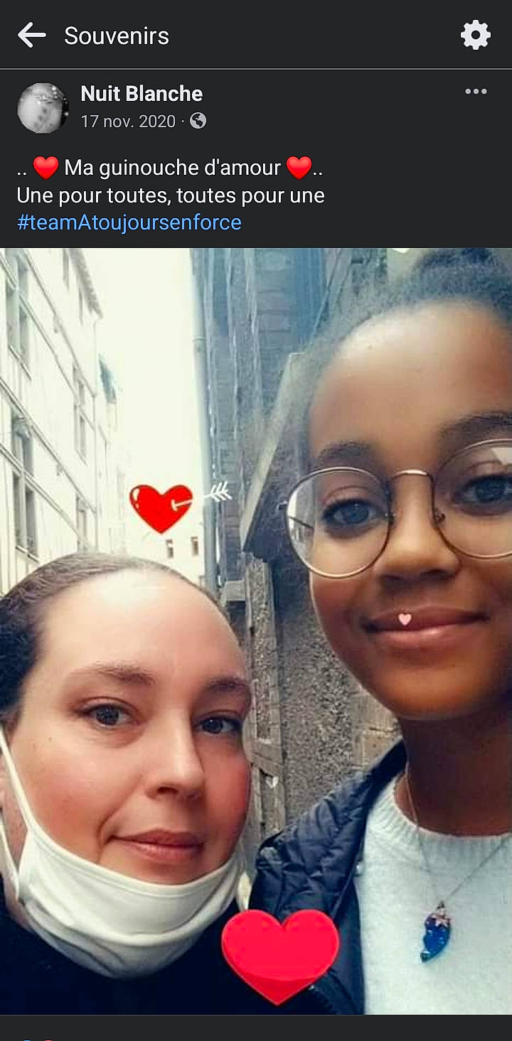 Thalia a rejoint le concours — aidez-le/la à gagner de superbes lots ! chin, eyebrow, eyelash, eyewear, face, facial_expression, forehead, gesture, glasses, happy, human, joy, lip, mouth, nose, organ, person, photograph, skin, smile