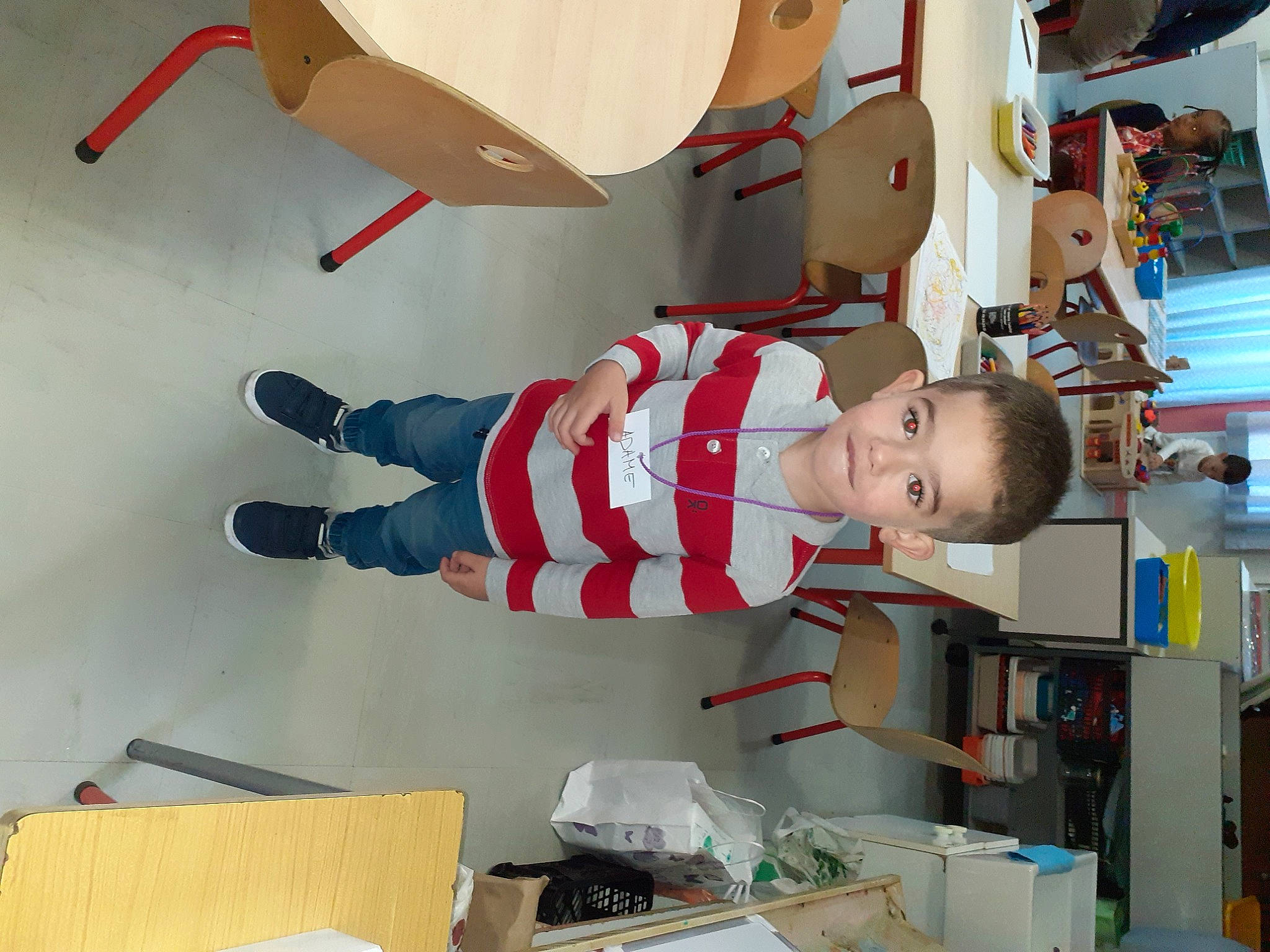 Adame a rejoint le concours — aidez-le/la à gagner de superbes lots ! child, person, room, toddler