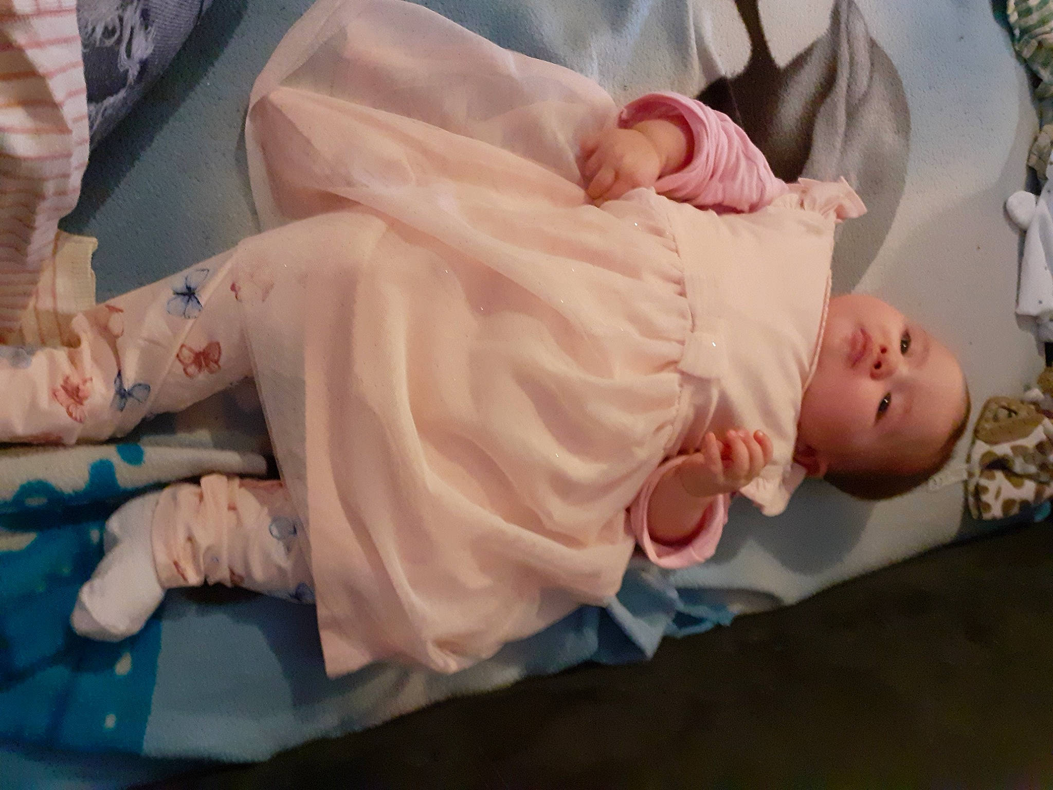 Jannah participe au concours pour gagner de l'argent avec cette photo : abdomen, baby, baby_products, baby_toddler_clothing, cheek, child, childbirth, comfort, dress, elbow, event, fun, gesture, linens, nap, peach, person, room, sitting, sleep