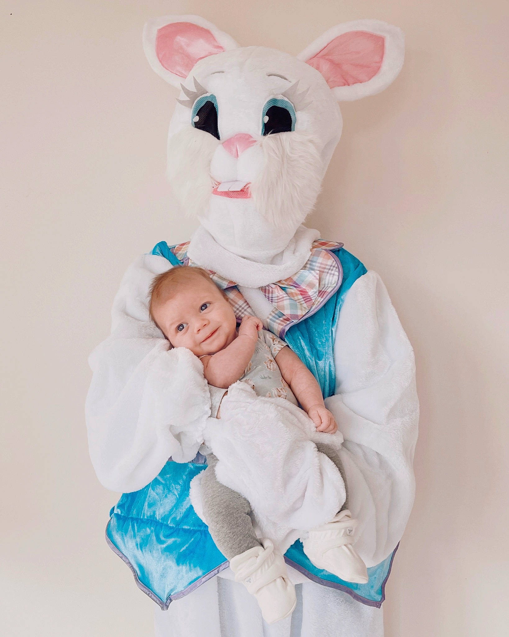 Ford is registered to the contest to win money with this photo: baby, baby_products, baby_toddler_clothing, child, costume, event, face, fashion_accessory, fur, gesture, happy, head, linens, person, sleeve, smile, stuffed_toy, toddler, toy, vertebrate