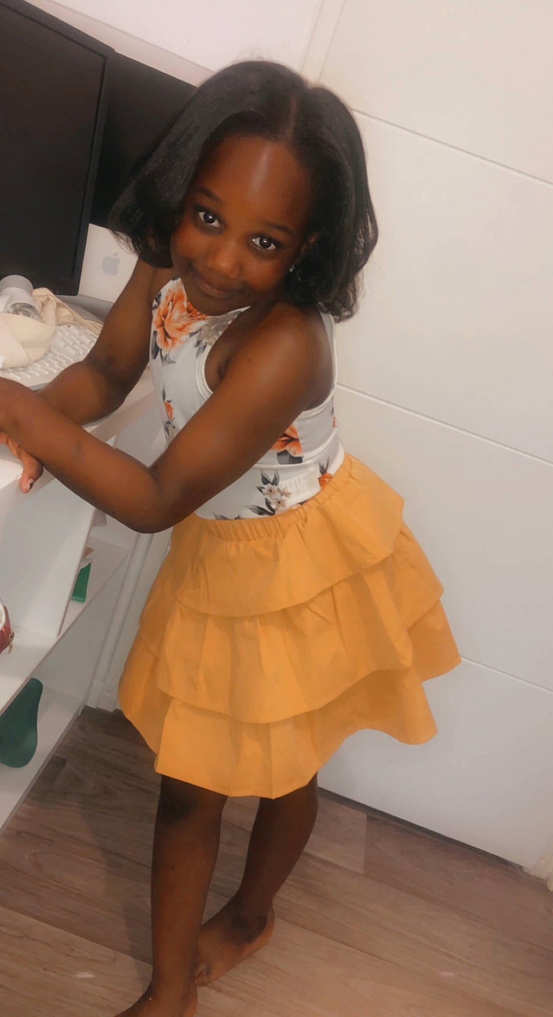 Nayanine participe au concours pour gagner de l'argent avec cette photo : arm, child, day_dress, fashion_design, flooring, hair, hairstyle, hand, head, headgear, joint, joy, knee, long_hair, one_piece_garment, person, pink, shoulder, skin, sleeve