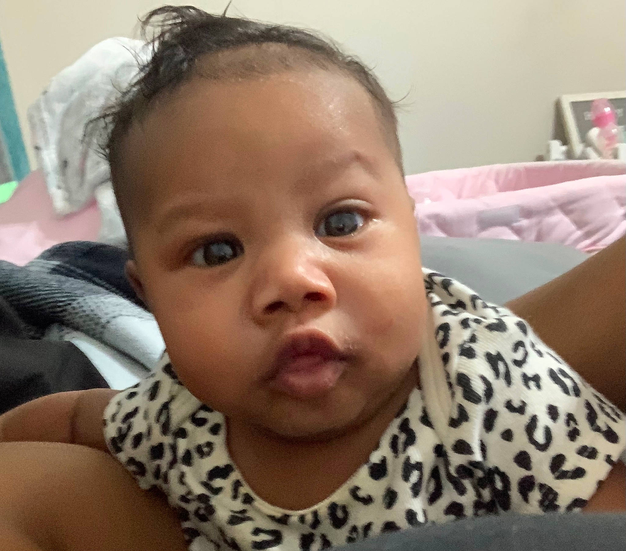 Tru is registered to the contest to win money with this photo: cheek, chin, comfort, ear, eye, eyebrow, eyelash, facial_expression, forehead, hair, happy, iris, jaw, lip, mouth, neck, nose, person, skin, sleeve