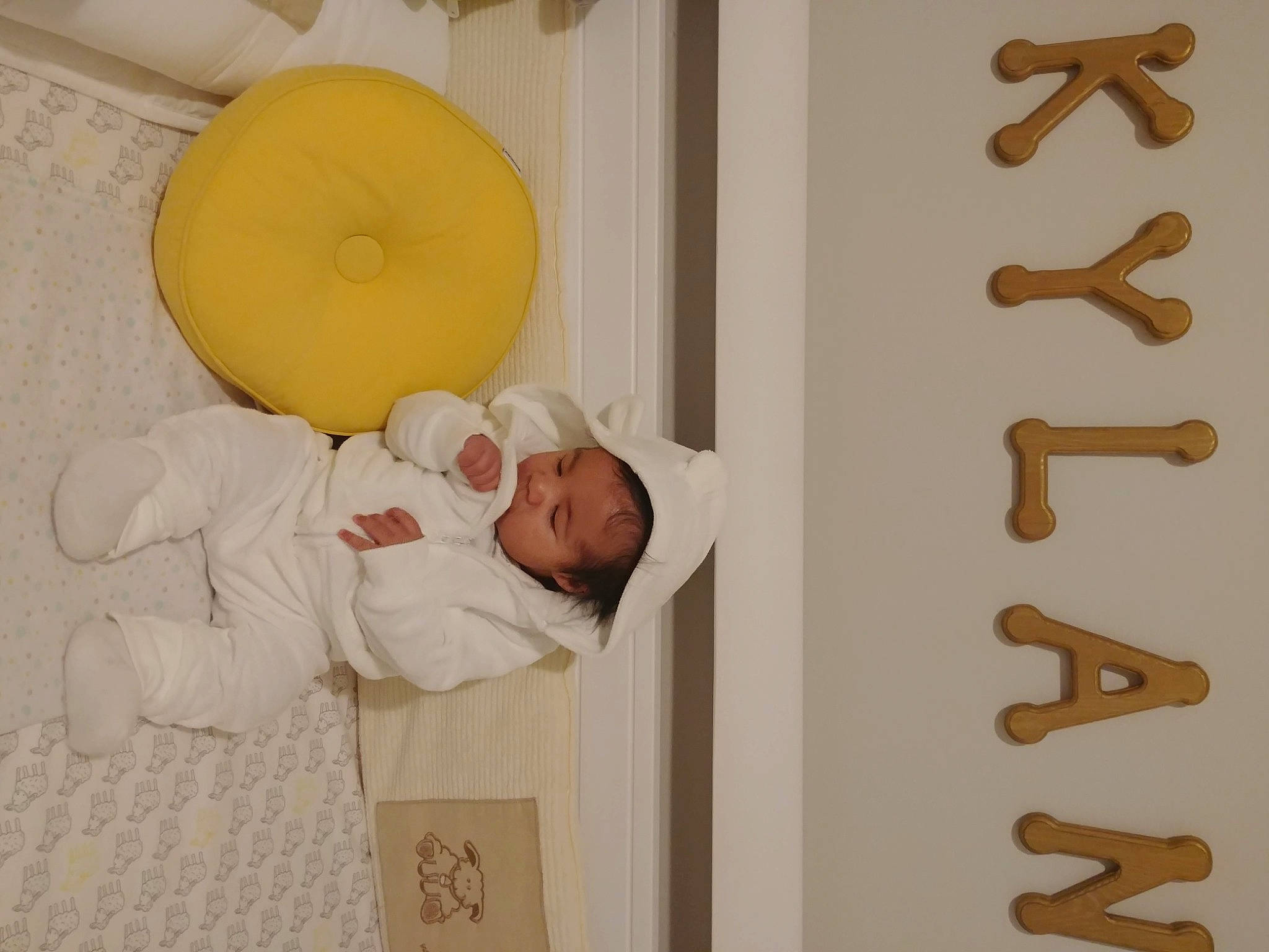 Kylan a rejoint le concours — aidez-le/la à gagner de superbes lots ! art, baby, bed, bedding, child, circle, comfort, design, door, font, happy, infant_bed, linens, pattern, person, product, room, toddler, wood