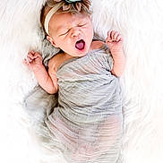 Desi is registered to the contest to win money with this photo: