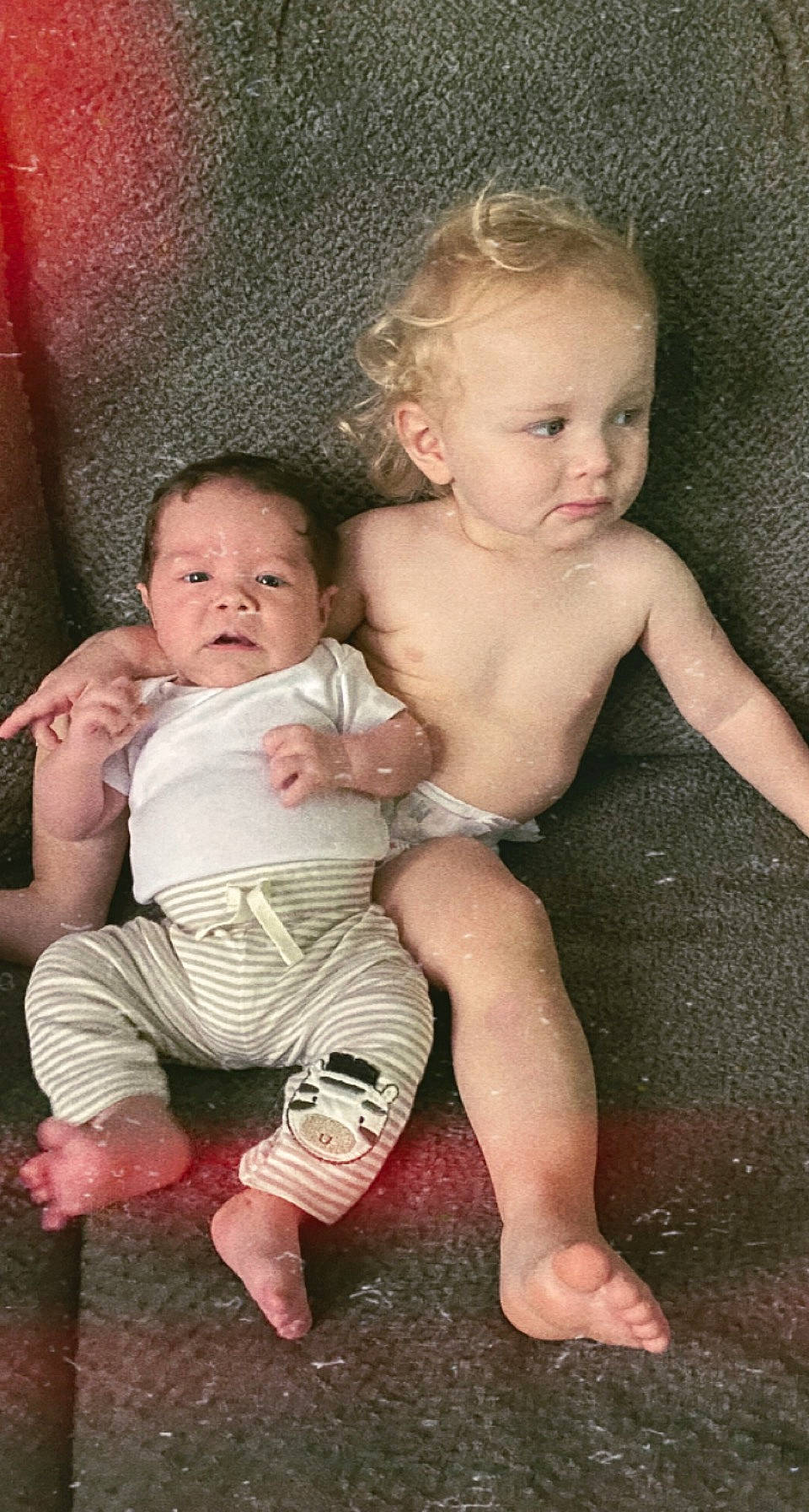 Keaton is registered to the contest to win money with this photo: arm, cheek, chin, eye, facial_expression, flash_photography, gesture, hairstyle, head, human_body, iris, leg, lip, mouth, muscle, nose, organ, person, skin, standing