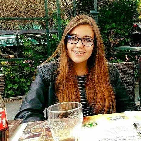 Erica participe au concours pour gagner de l'argent avec cette photo :