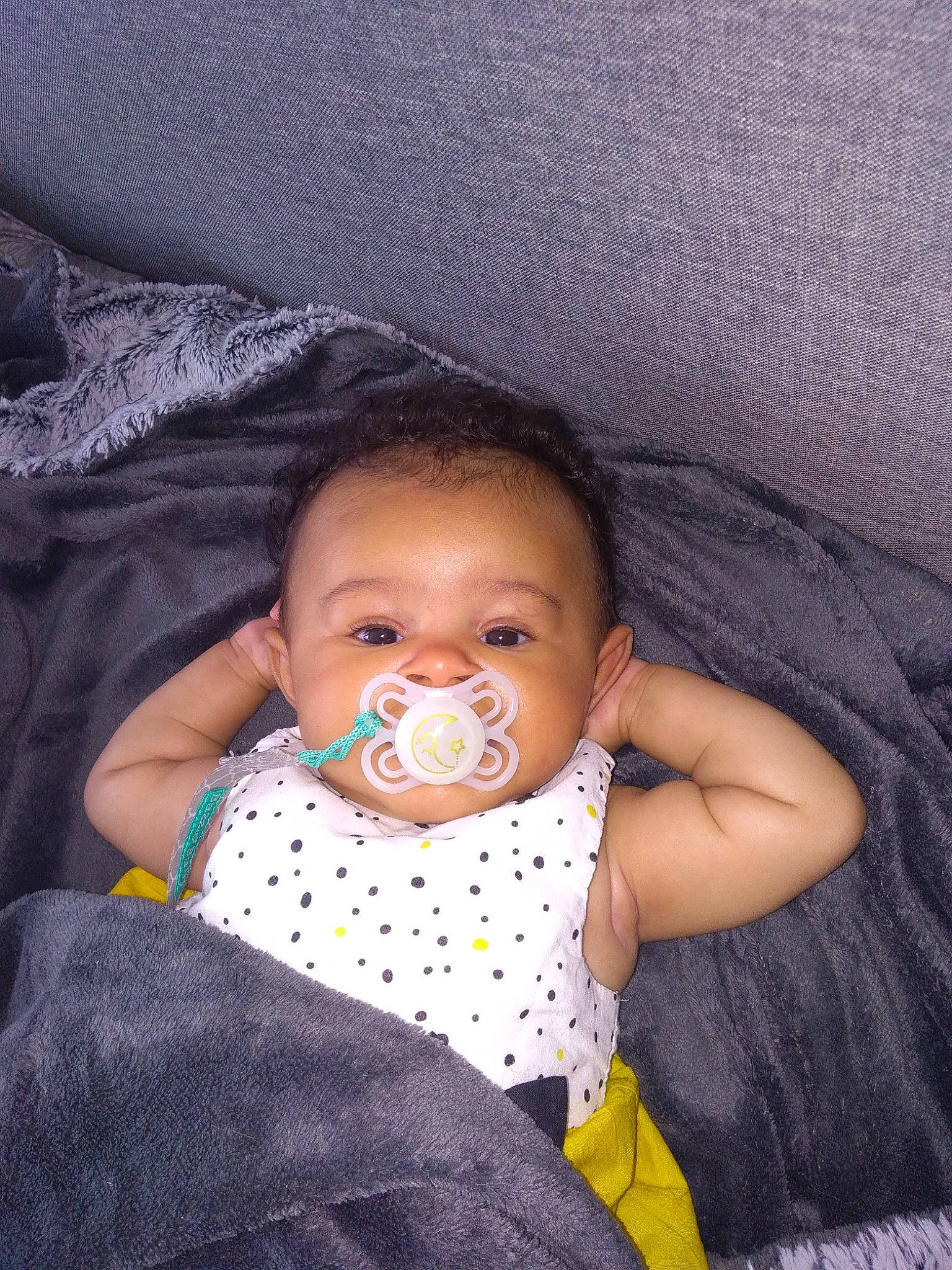 Yvanna a rejoint le concours — aidez-le/la à gagner de superbes lots ! baby, baby_products, cheek, child, eye, iris, joy, mouth, nose, person, product, skin, toddler