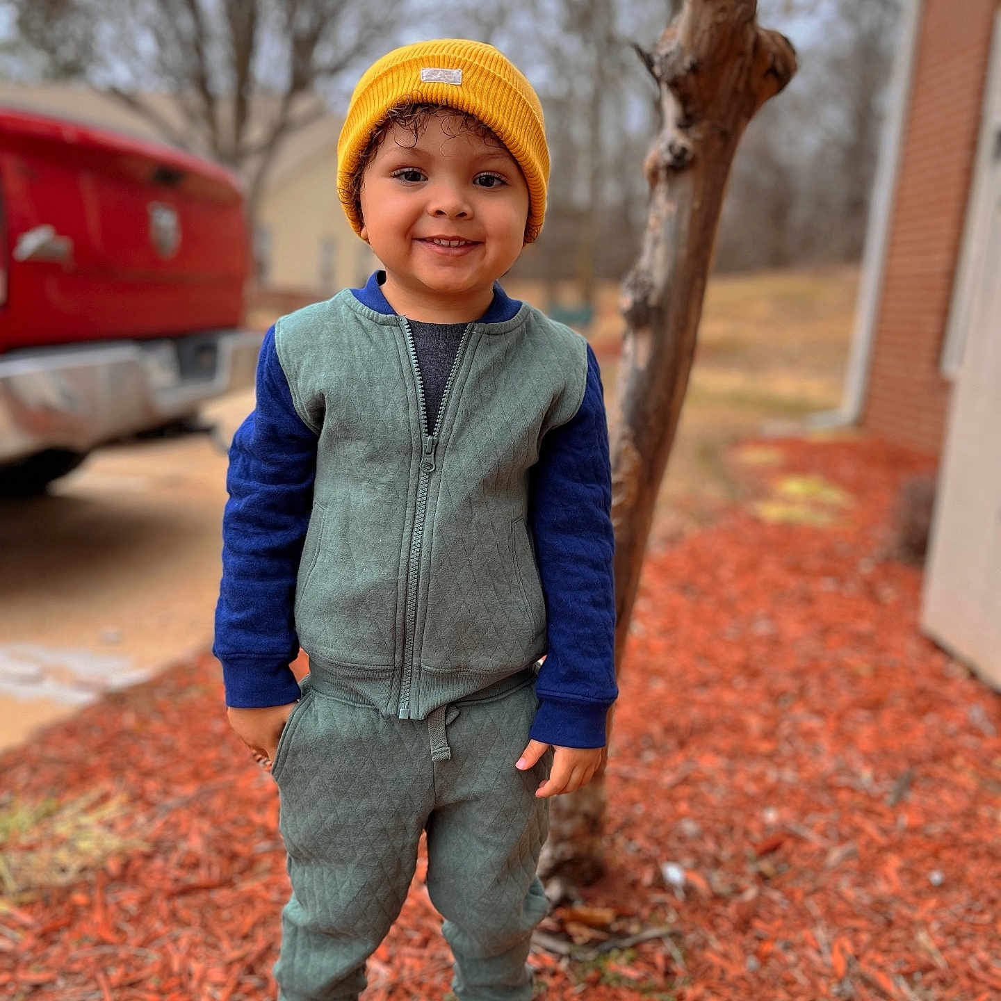 Draylon Jamal joined the competition — help win amazing prizes! accessories, alloywheel, architecture, baseball, baseballcap, baseballglove, beanie, blazer, blonde, bonnet, boot, boy, brick, building, bumper, cap, car, carwheel, child, city