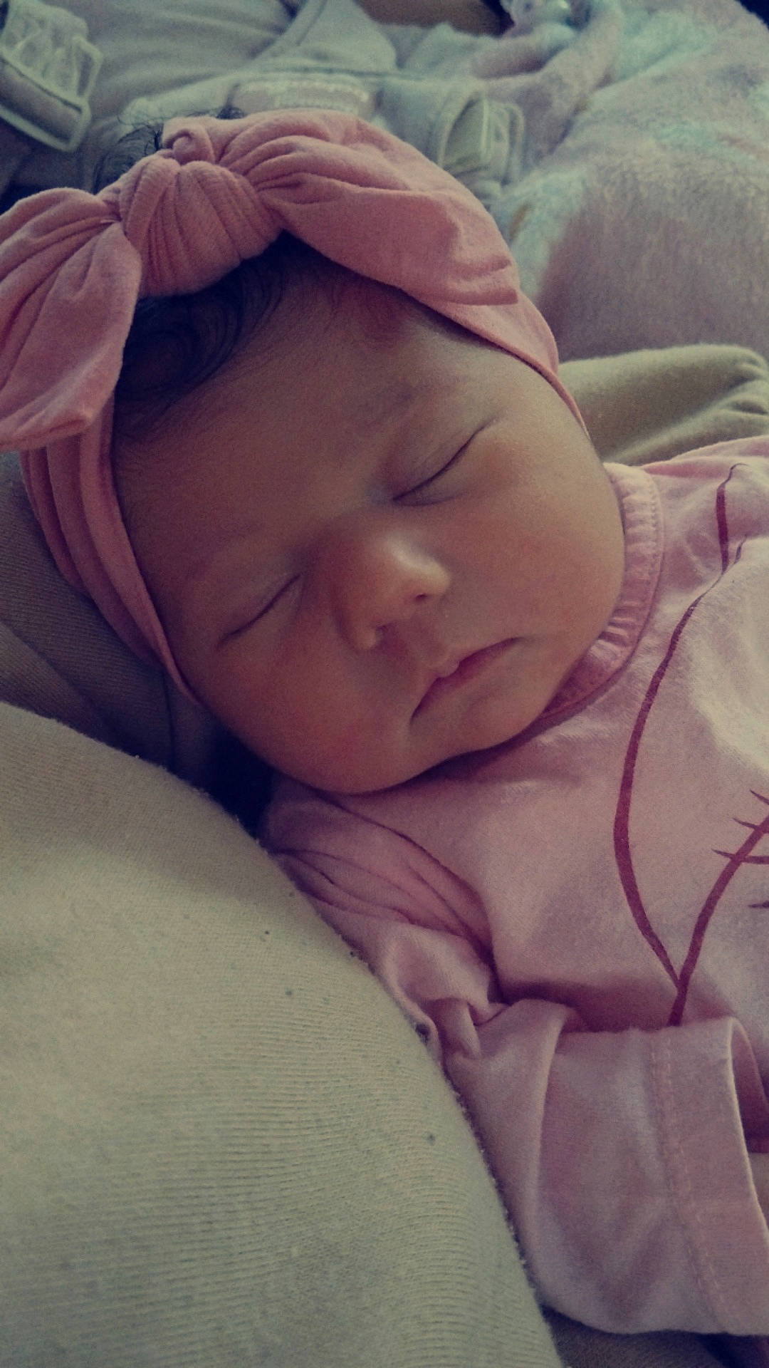 Babyk a rejoint le concours — aidez-le/la à gagner de superbes lots ! baby, baby_sleeping, baby_toddler_clothing, bedtime, cheek, child, comfort, ear, flesh, happy, headwear, linens, lip, nap, nose, person, portrait_photography, skin, sleep, smile