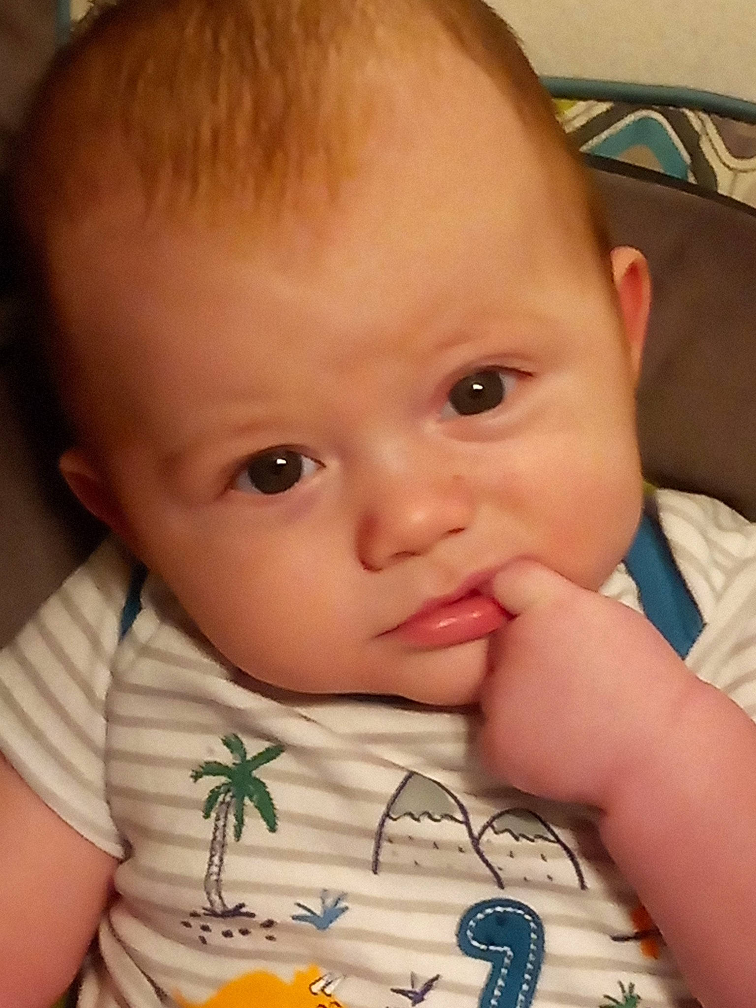 Evren is registered to the contest to win money with this photo: baby_toddler_clothing, cheek, chin, clothing, ear, eyebrow, eyelash, finger, forehead, gesture, hairstyle, iris, lip, mouth, neck, nose, organ, person, skin, sleeve