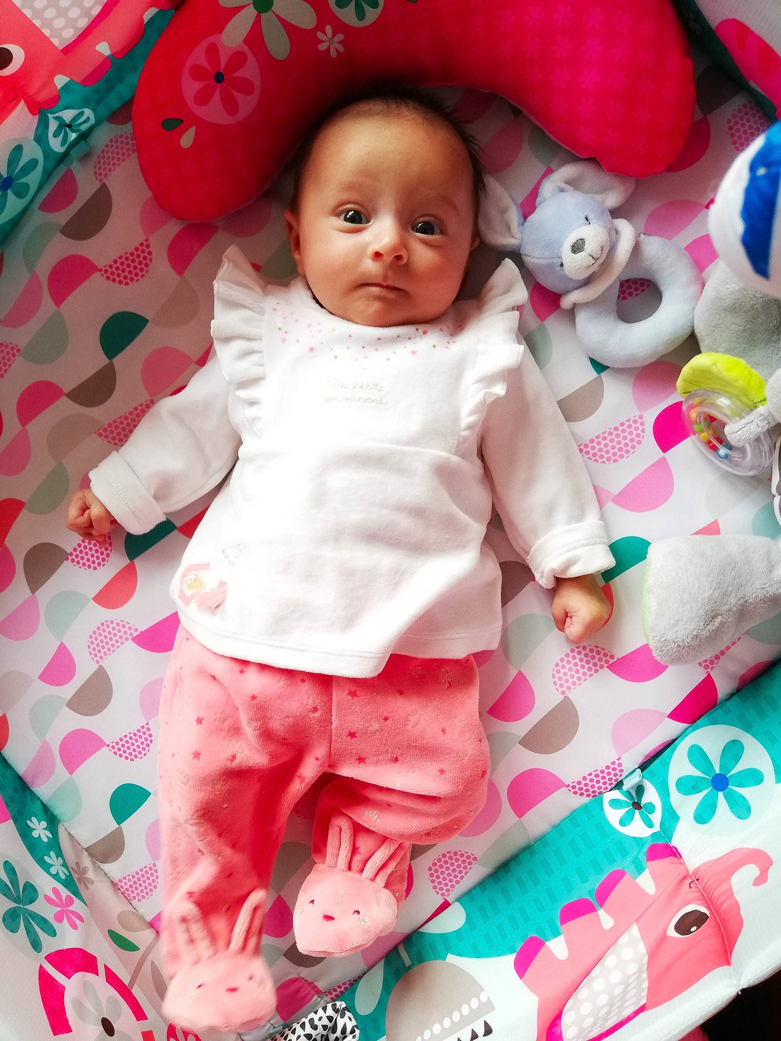 Rachel a rejoint le concours — aidez-le/la à gagner de superbes lots ! baby_products, baby_toddler_clothing, baby_toys, linens, peach, person, pink, plush, stuffed_toy, textile, toy