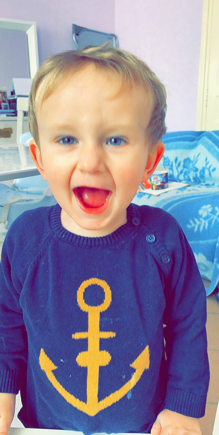 Matthieu a rejoint le concours — aidez-le/la à gagner de superbes lots ! cheek, child, chin, cool, ear, face, facial_expression, forehead, fun, hair, head, lip, mouth, nose, organ, person, skin, smile, t_shirt, toddler