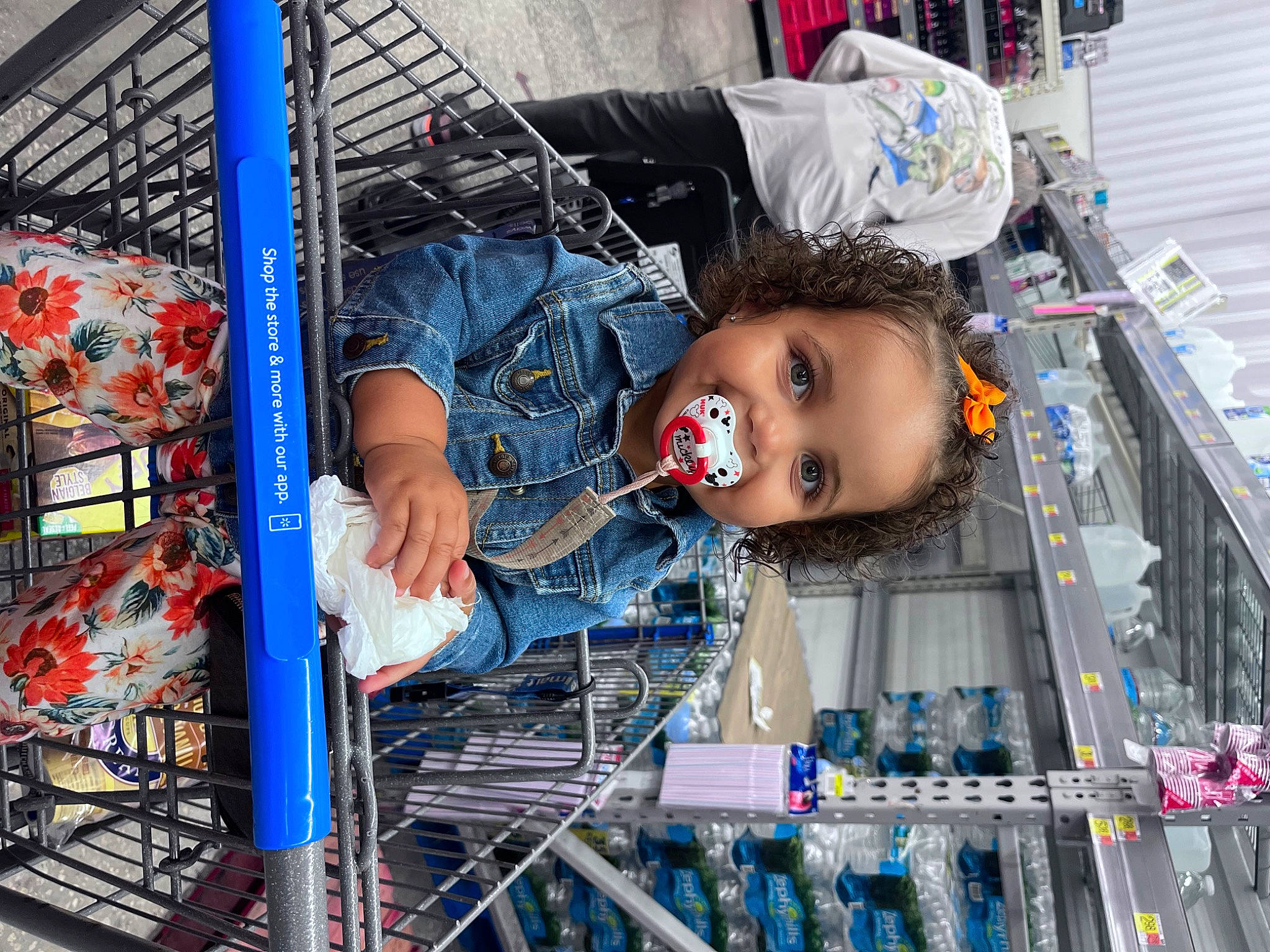 Jersie is registered to the contest to win money with this photo: child, electric_blue, engineering, fashion, fun, human, joy, leisure, person, product, space, t_shirt, toddler, tree, visual_arts, world