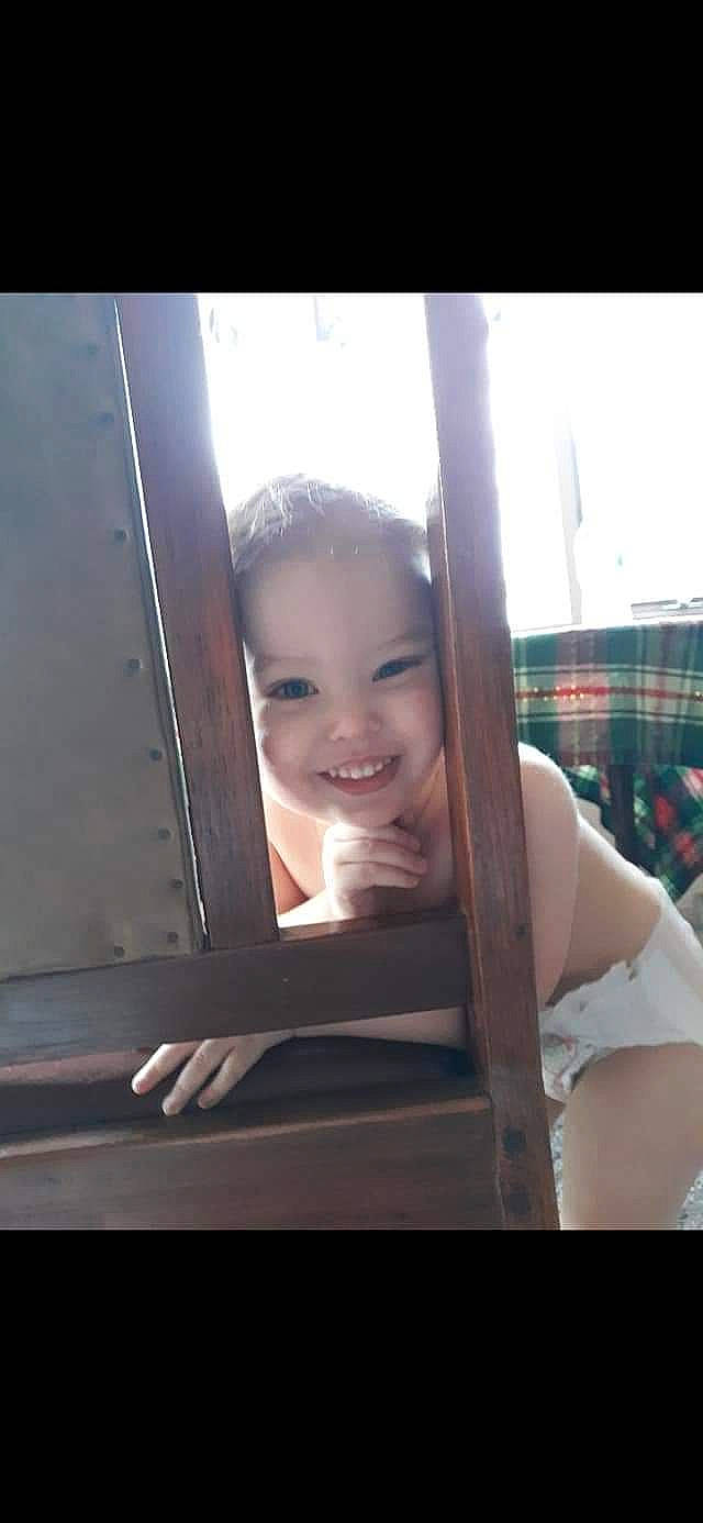 Dragan is registered to the contest to win money with this photo: beauty, child, eye, face, fun, head, joy, person, photography, skin, smile, snapshot, toddler, window