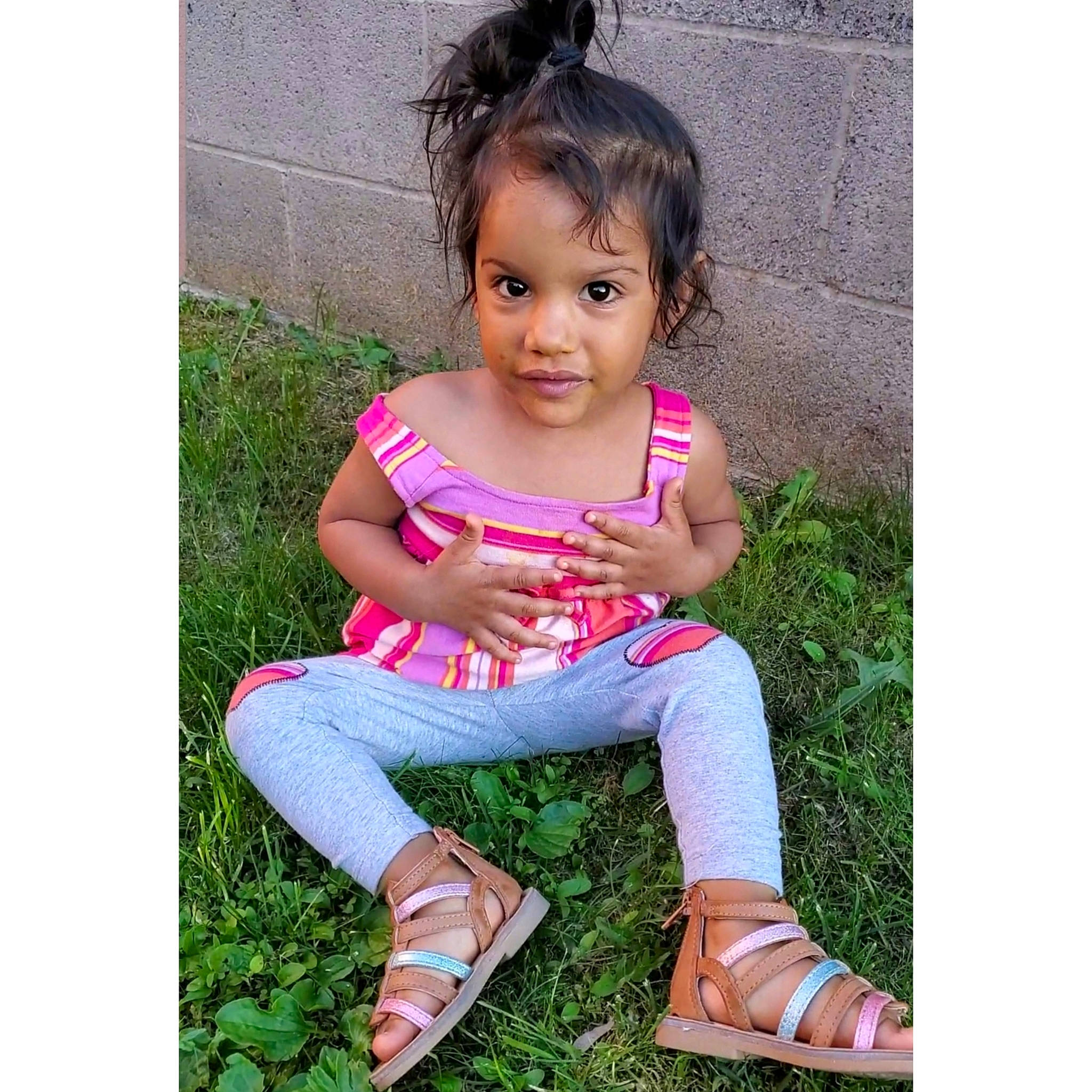 Angelique is registered to the contest to win money with this photo: baby, beauty, child, child_model, footwear, grass, hairstyle, happy, head, leg, people, person, pink, play, shoe, sitting, skin, smile, snapshot, summer