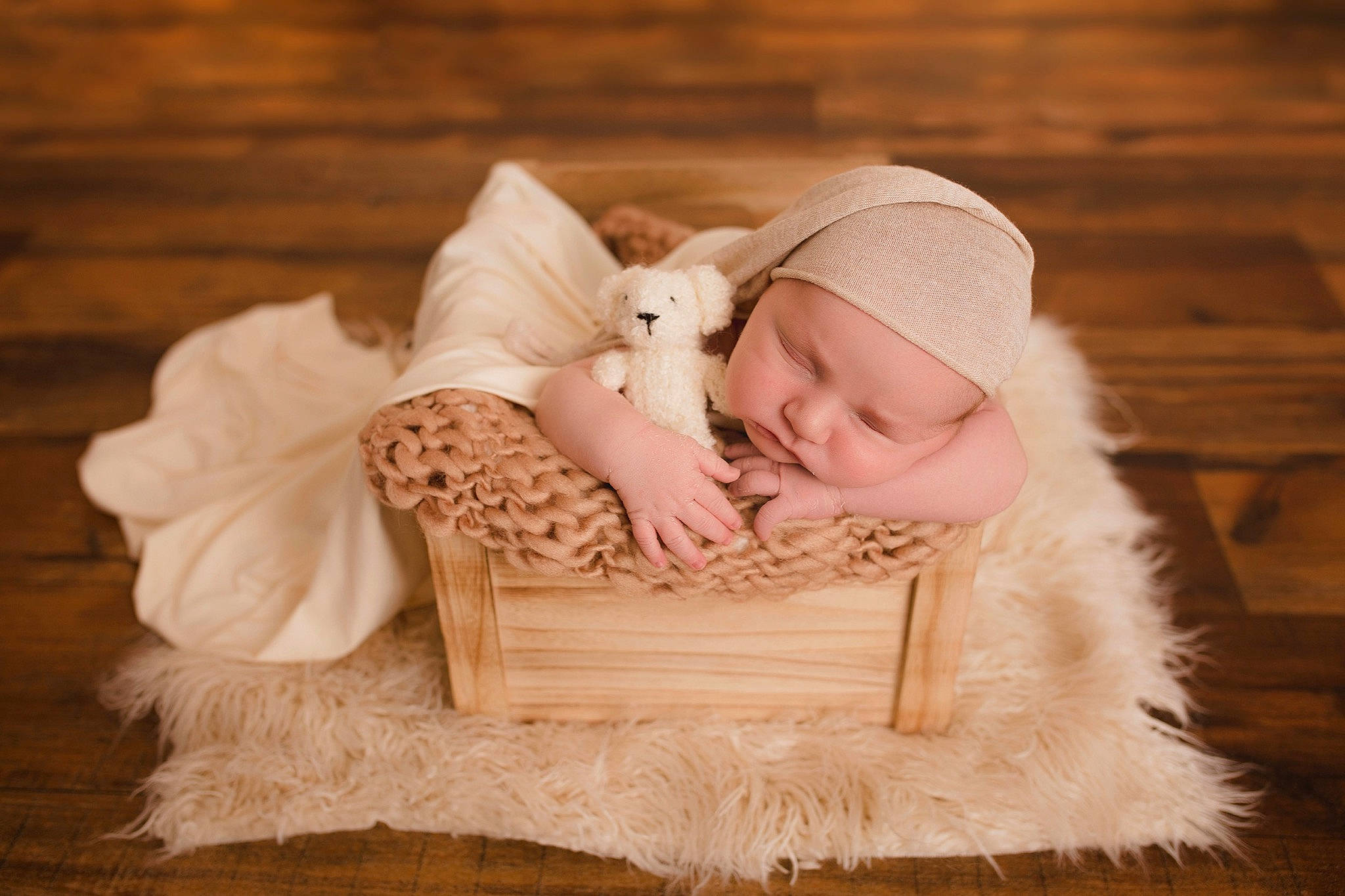 Chenzo is registered to the contest to win money with this photo: baby, baby_products, baby_sleeping, cat, child, fawn, fur, person, product, sleep, toddler, wicker