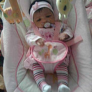 Kiara participe au concours pour gagner de l'argent avec cette photo :
