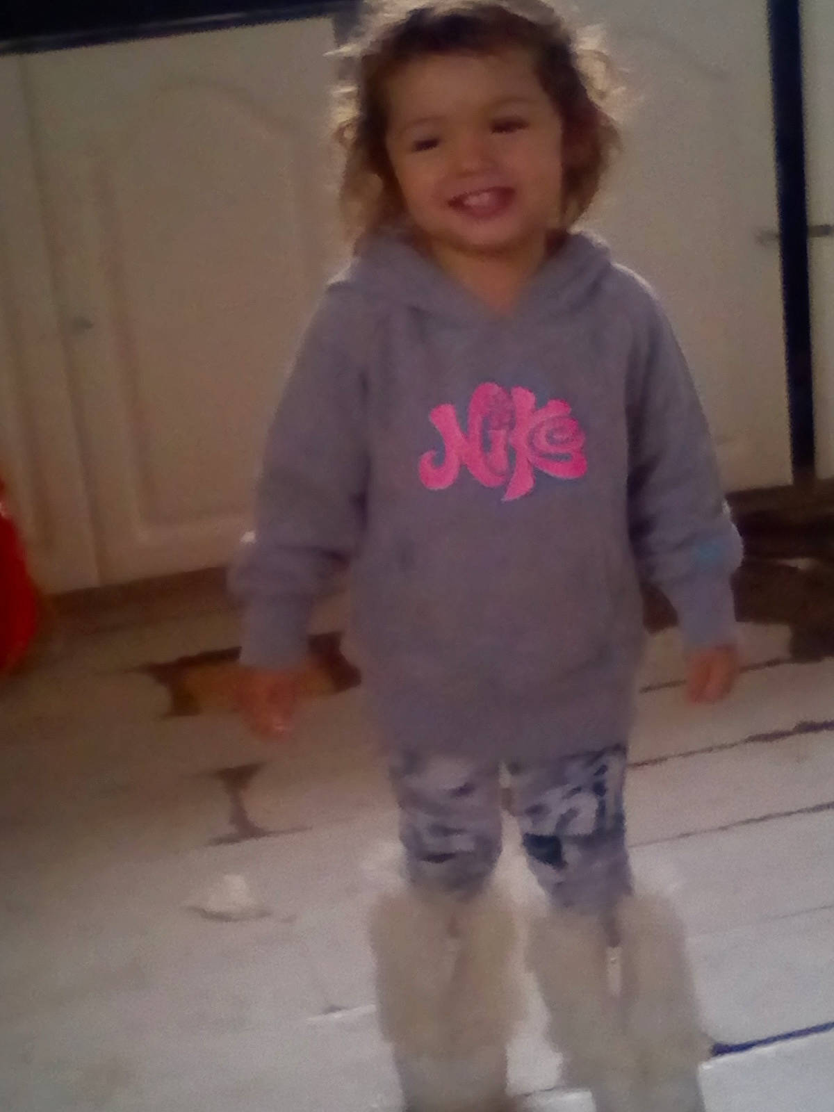 Julianna participe au concours pour gagner de l'argent avec cette photo : arm, boy, child, cool, day, fun, girl, jeans, joy, mammal, outerwear, person, play, product, skin, smile, standing, t_shirt, textile, toddler