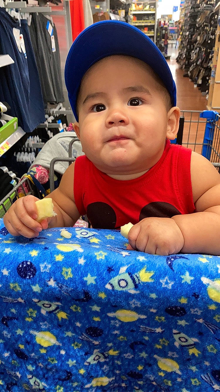 Jamezi is registered to the contest to win money with this photo: baby, baby_toddler_clothing, beauty, blue, cap, child, cool, finger, fun, hand, happy, human_settlement, leisure, organ, person, play, recreation, skin, t_shirt, toddler