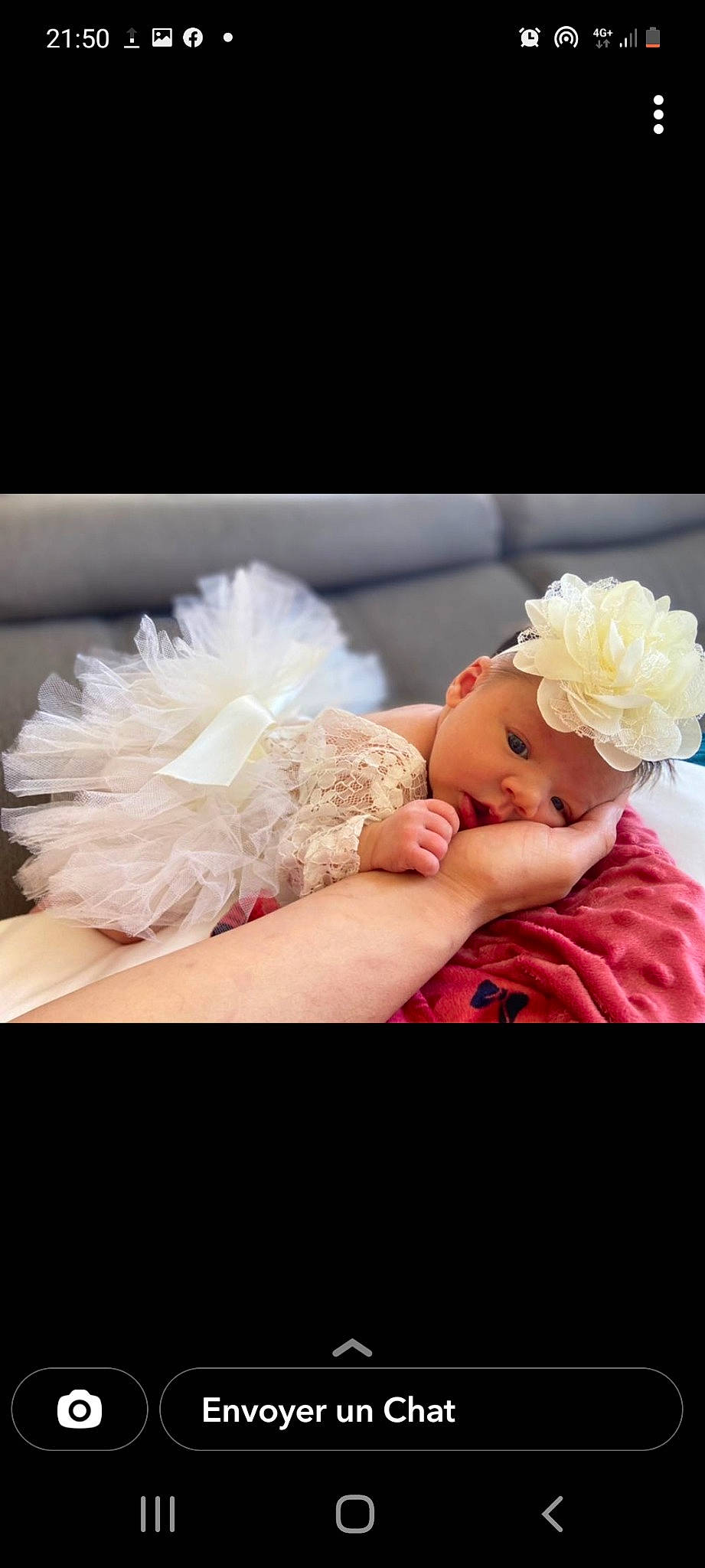 Maïvy participe au concours pour gagner de l'argent avec cette photo : baby, baby_toddler_clothing, bouquet, bridal_accessory, child, cut_flowers, dress, event, feather, flash_photography, flower, happy, hat, headband, headpiece, headwear, jewellery, person, petal, pink