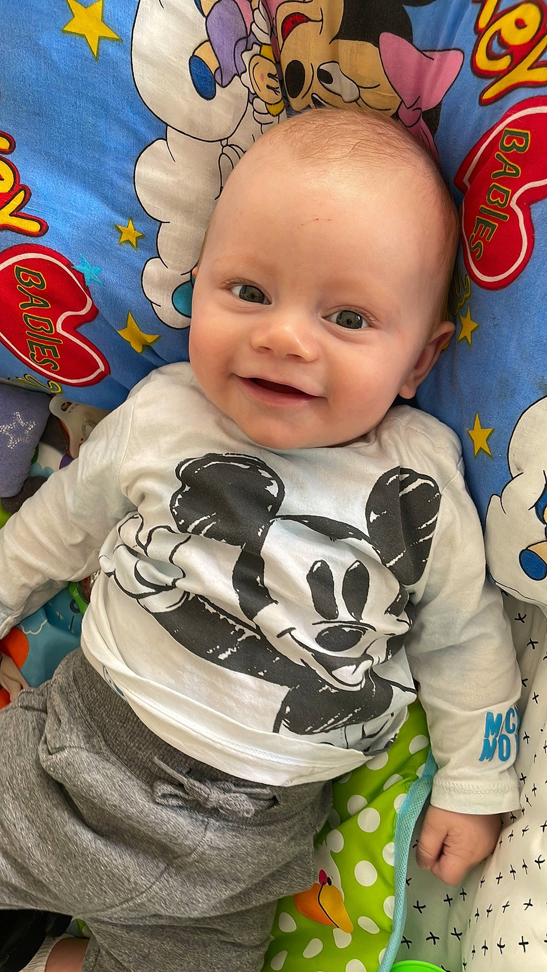 Djulyan participe au concours pour gagner de l'argent avec cette photo : baby, baby_toddler_clothing, beauty, cheek, child, cool, facial_expression, happy, head, iris, joy, organ, pattern, person, product, skin, sleeve, smile, t_shirt, textile