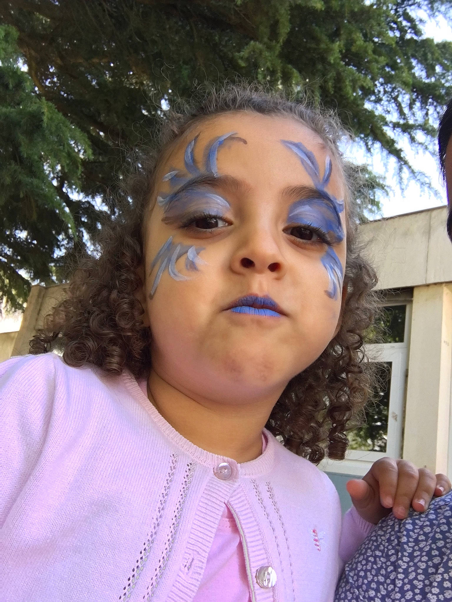 Océane a rejoint le concours — aidez-le/la à gagner de superbes lots ! art, cheek, eye, eyebrow, face, forehead, fun, head, lip, mouth, nose, person, smile