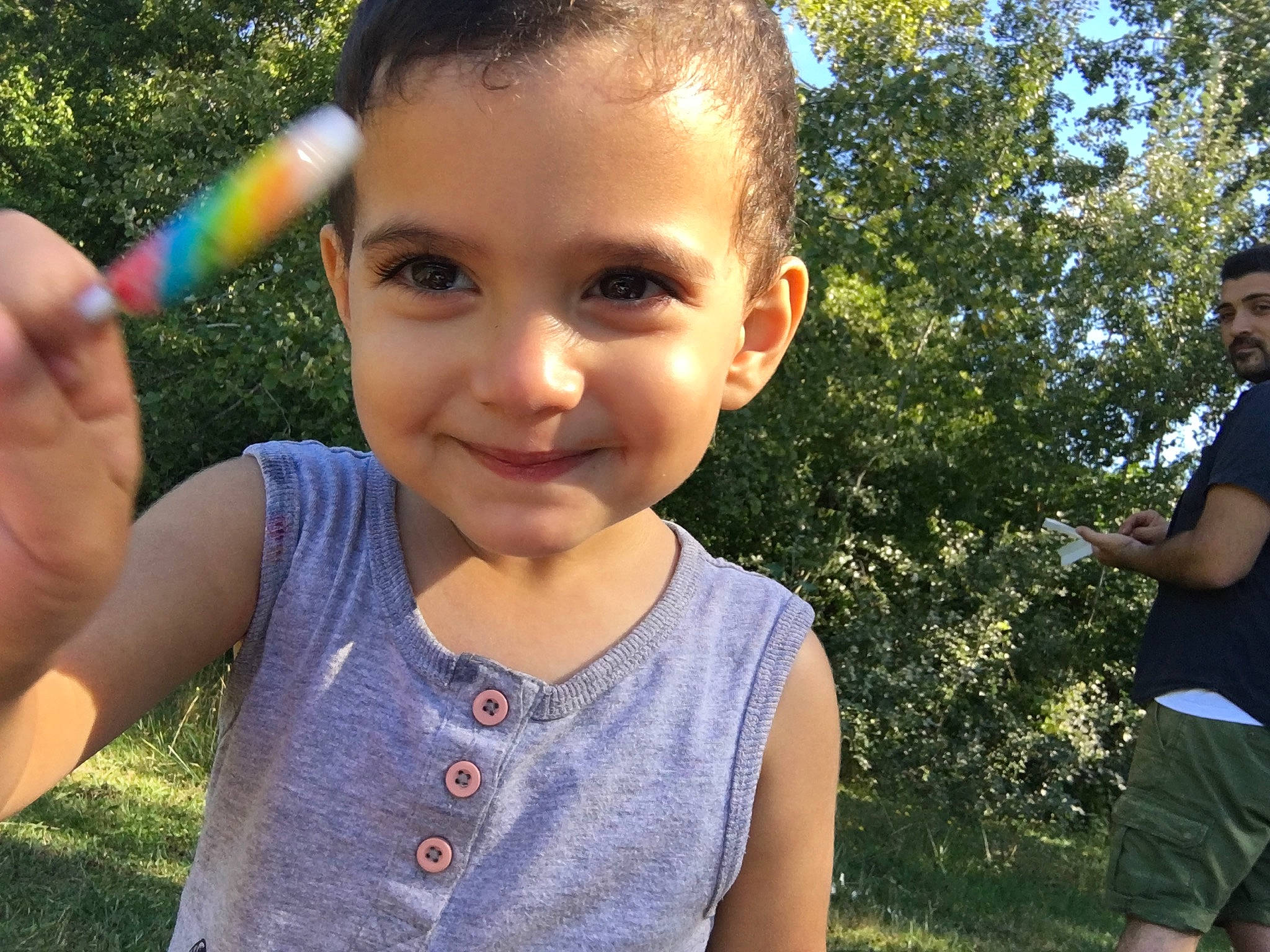 Domenico participe au concours pour gagner de l'argent avec cette photo : adaptation, child, eye, face, fun, happy, head, joy, leisure, lip, person, photography, plant, play, playground, public_space, recreation, smile, summer, toddler