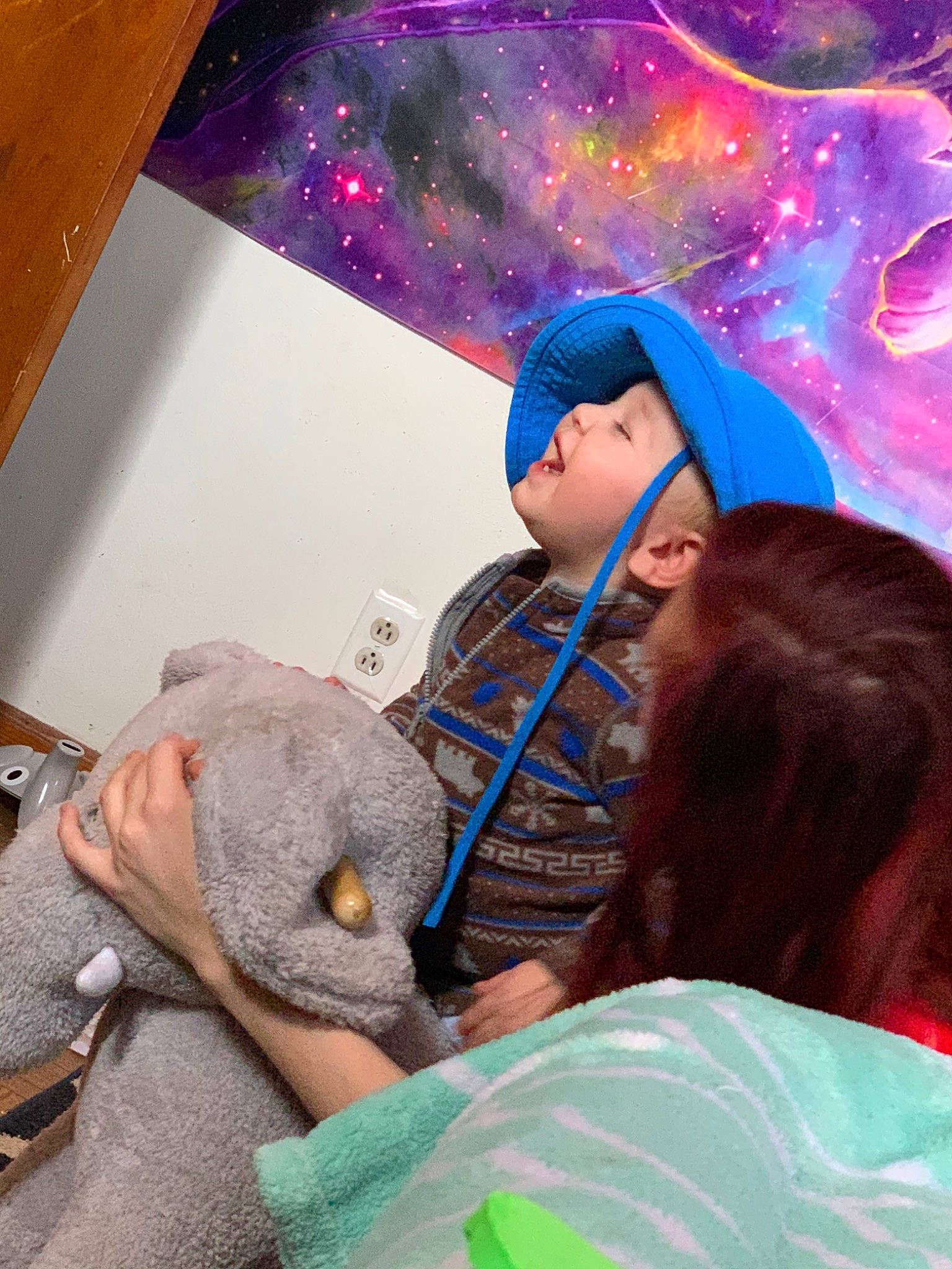 Cruze is registered to the contest to win money with this photo: fawn, fun, headwear, person