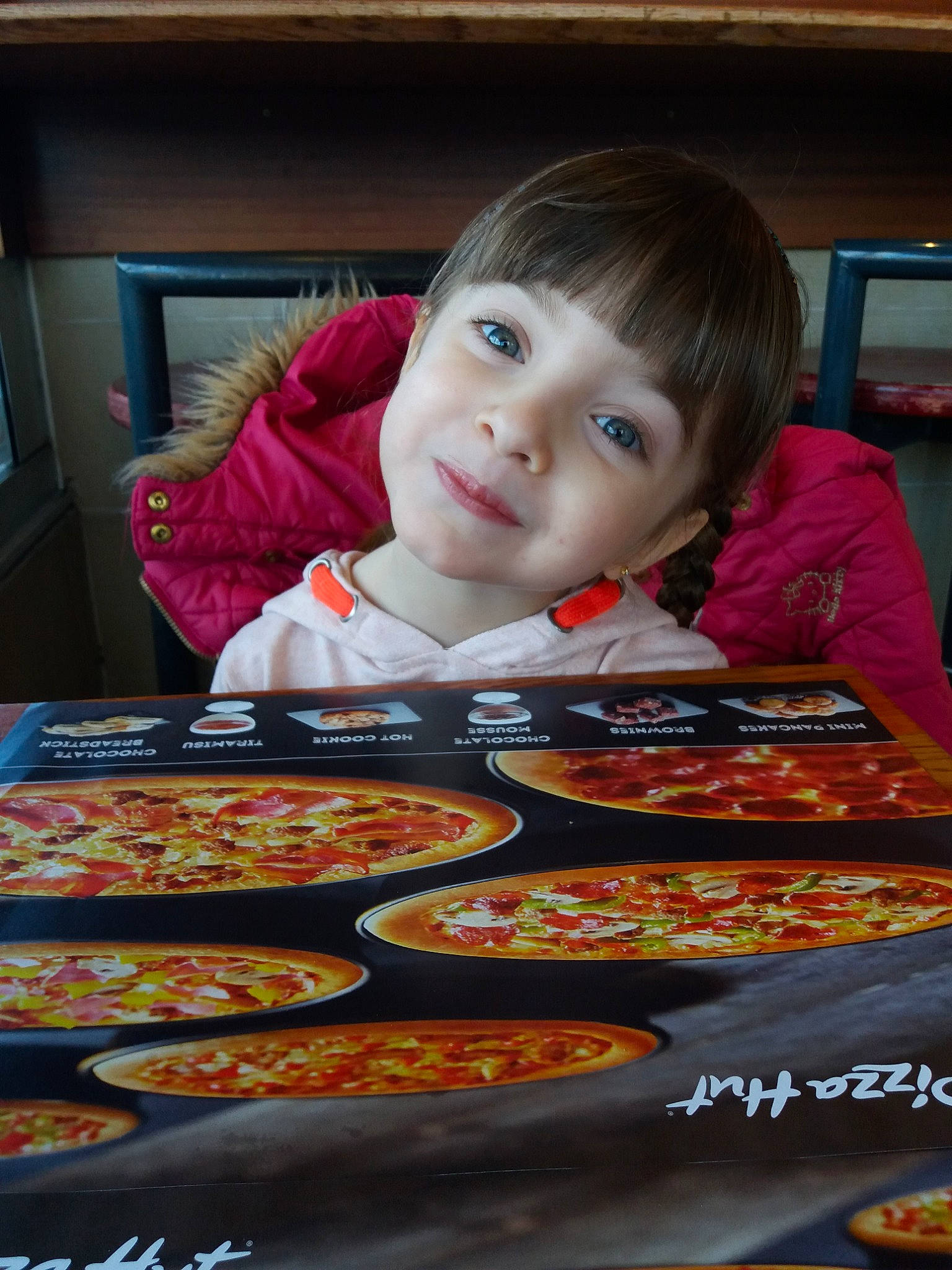 Oceane participe au concours pour gagner de l'argent avec cette photo : child, cuisine, dish, eating, food, girl, person, product, sweetness, toddler
