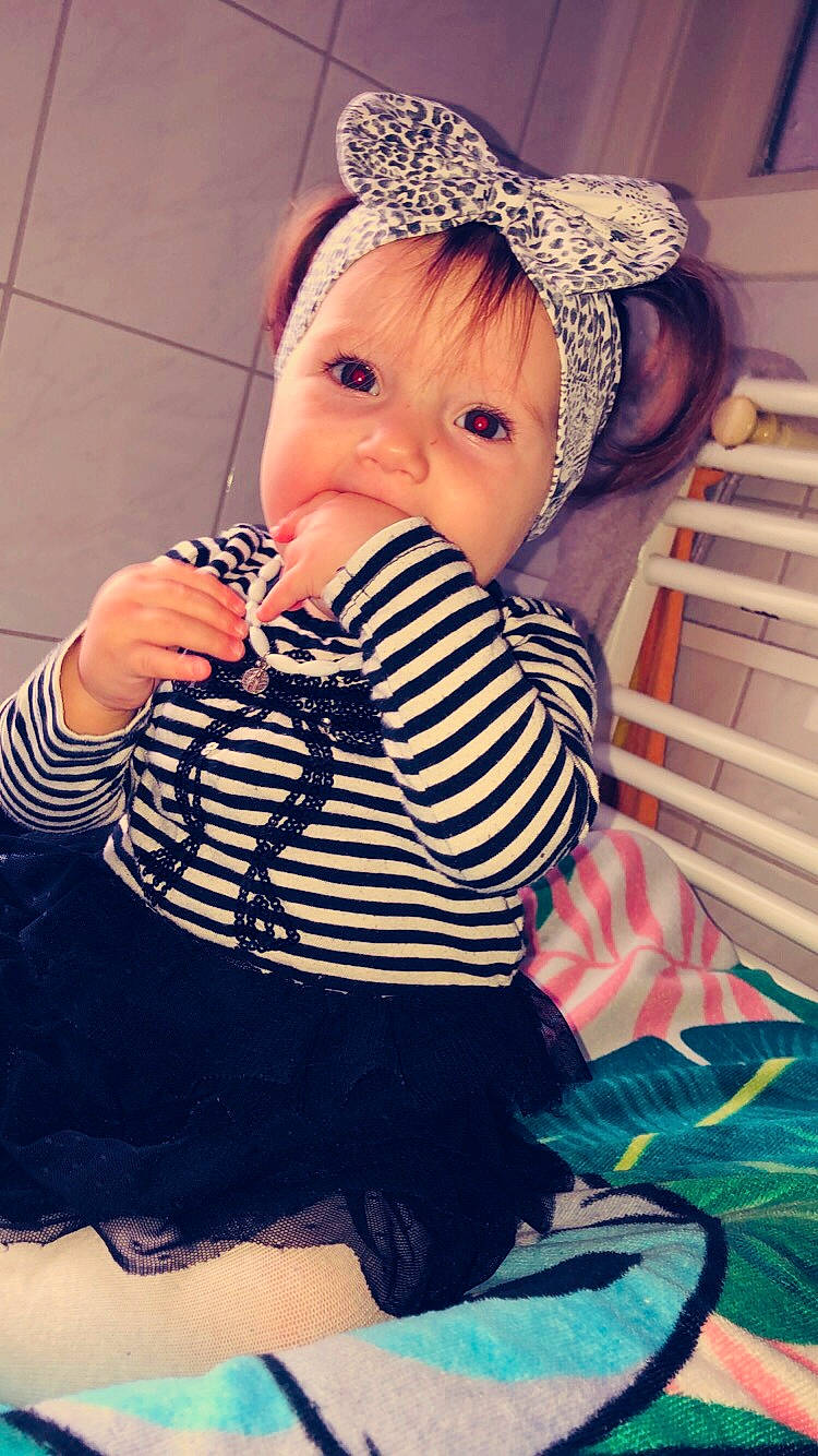 Mylana a rejoint le concours — aidez-le/la à gagner de superbes lots ! baby, baby_toddler_clothing, cheek, child, cool, ear, eye, fashion_accessory, hair_accessory, hat, head, headgear, nose, person, skin, sleeve, toddler