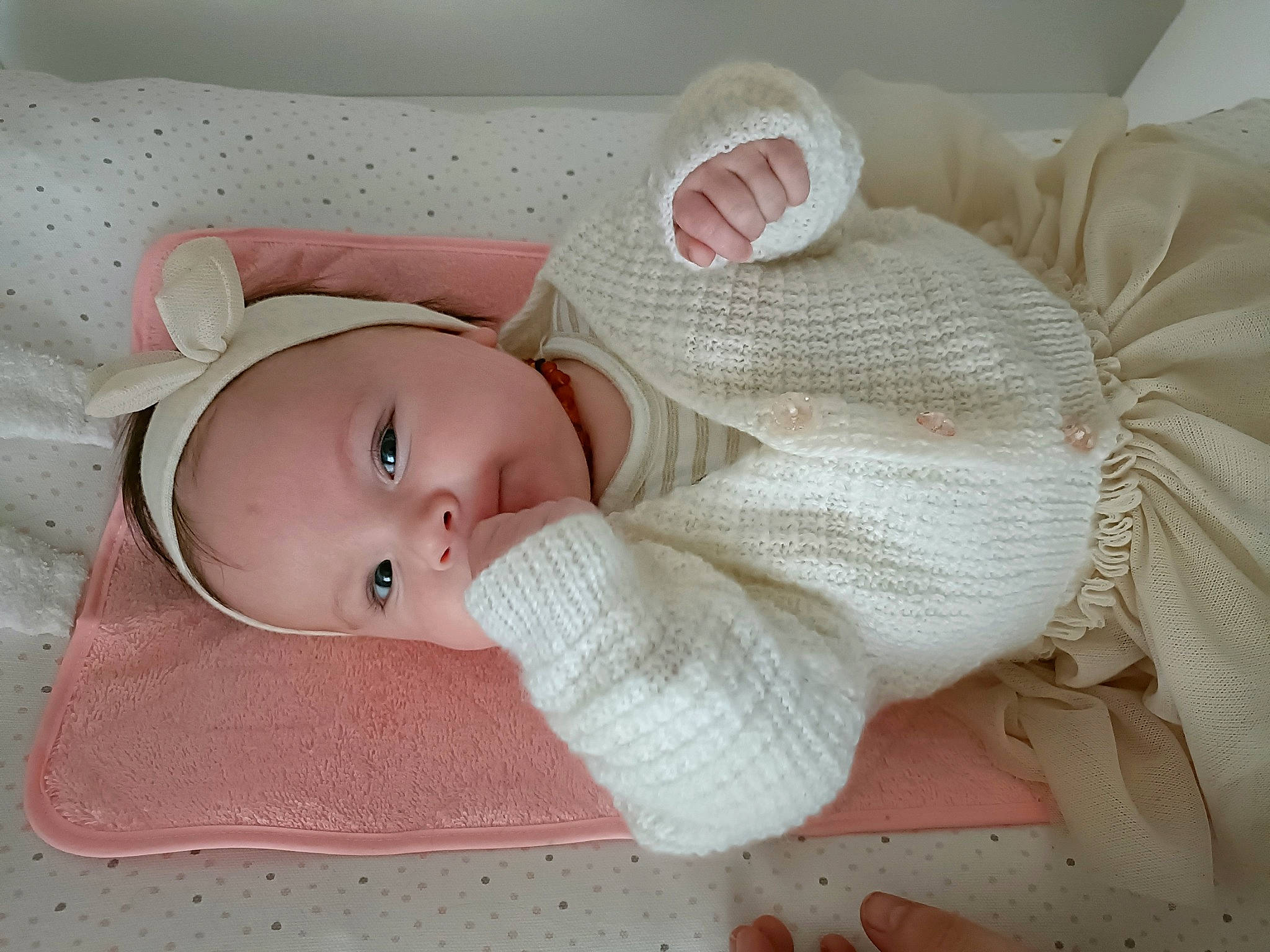 Camille a rejoint le concours — aidez-le/la à gagner de superbes lots ! baby, baby_products, baby_safety, baby_sleeping, baby_toddler_clothing, cheek, child, comfort, eye, eyelash, fashion_accessory, head, linens, lip, pattern, person, pink, product, skin, sleeve