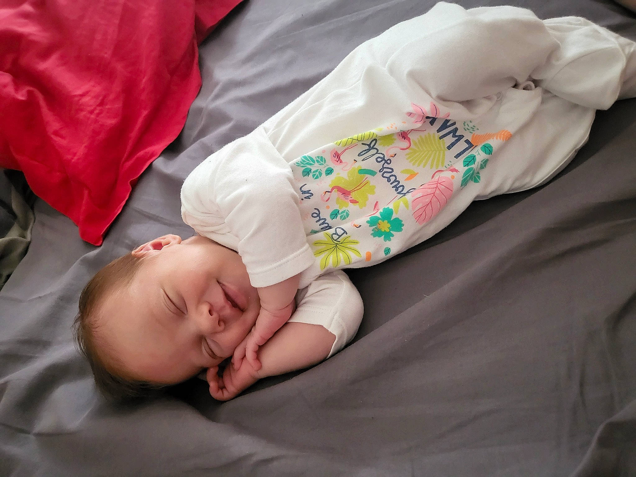 Leyla participe au concours pour gagner de l'argent avec cette photo : arm, baby, baby_products, baby_sleeping, baby_toddler_clothing, bedtime, cheek, child, comfort, foot, hand, human_body, linens, nap, pattern, person, room, sitting, sleep, sleeve