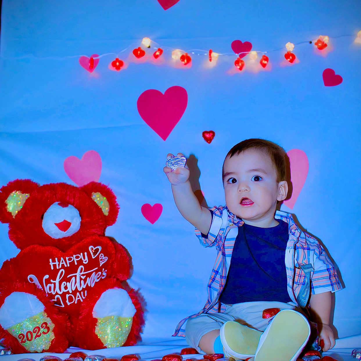 David joined the competition — help win amazing prizes! baby, balloon, bodypart, candy, clothing, cream, dessert, face, finger, food, hand, head, heart, person, photography, portrait, sitting, sweets, t_shirt, toy