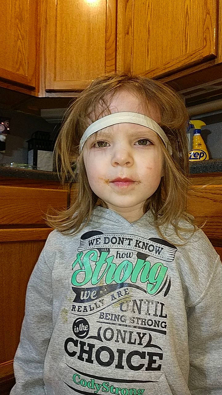 Hartley is registered to the contest to win money with this photo: blond, brown_hair, child, child_model, cool, face, forehead, hair, hair_coloring, nose, person, smile, surfer_hair