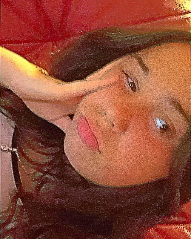 Oceane participe au concours pour gagner de l'argent avec cette photo : art, black_hair, cap, cheek, chest, cool, eye, eyelash, forehead, happy, headgear, iris, jaw, lip, mouth, nose, paint, person, selfie, skin